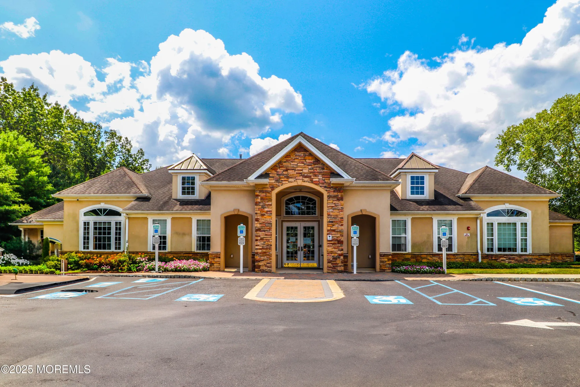 Property Slideshow image 22 of 29 | 439 sophee ln, Lakewood, NJ, 08701