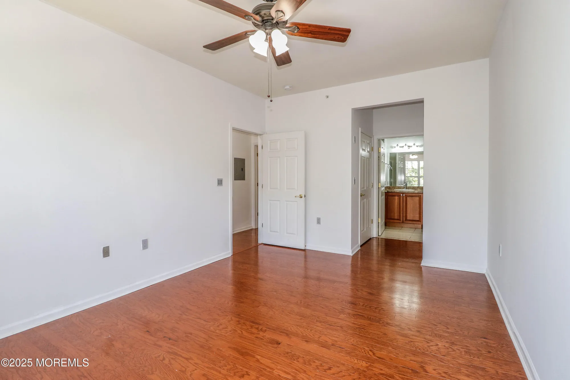 Property Slideshow image 17 of 29 | 439 sophee ln, Lakewood, NJ, 08701