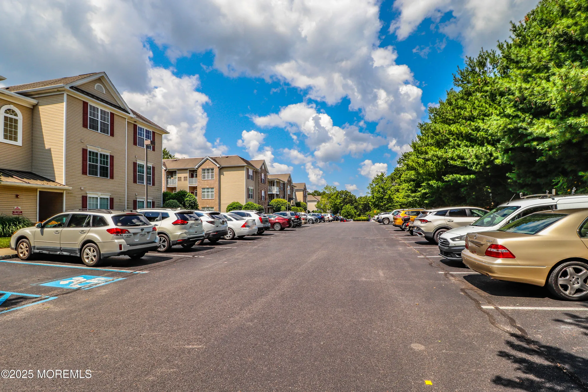 Property Slideshow image 27 of 29 | 439 sophee ln, Lakewood, NJ, 08701