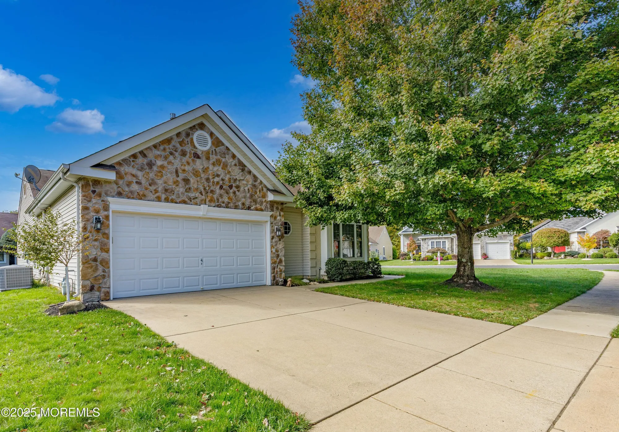 Property Slideshow image 2 of 44 | 1 saint andrews rd, Jackson, NJ, 08527