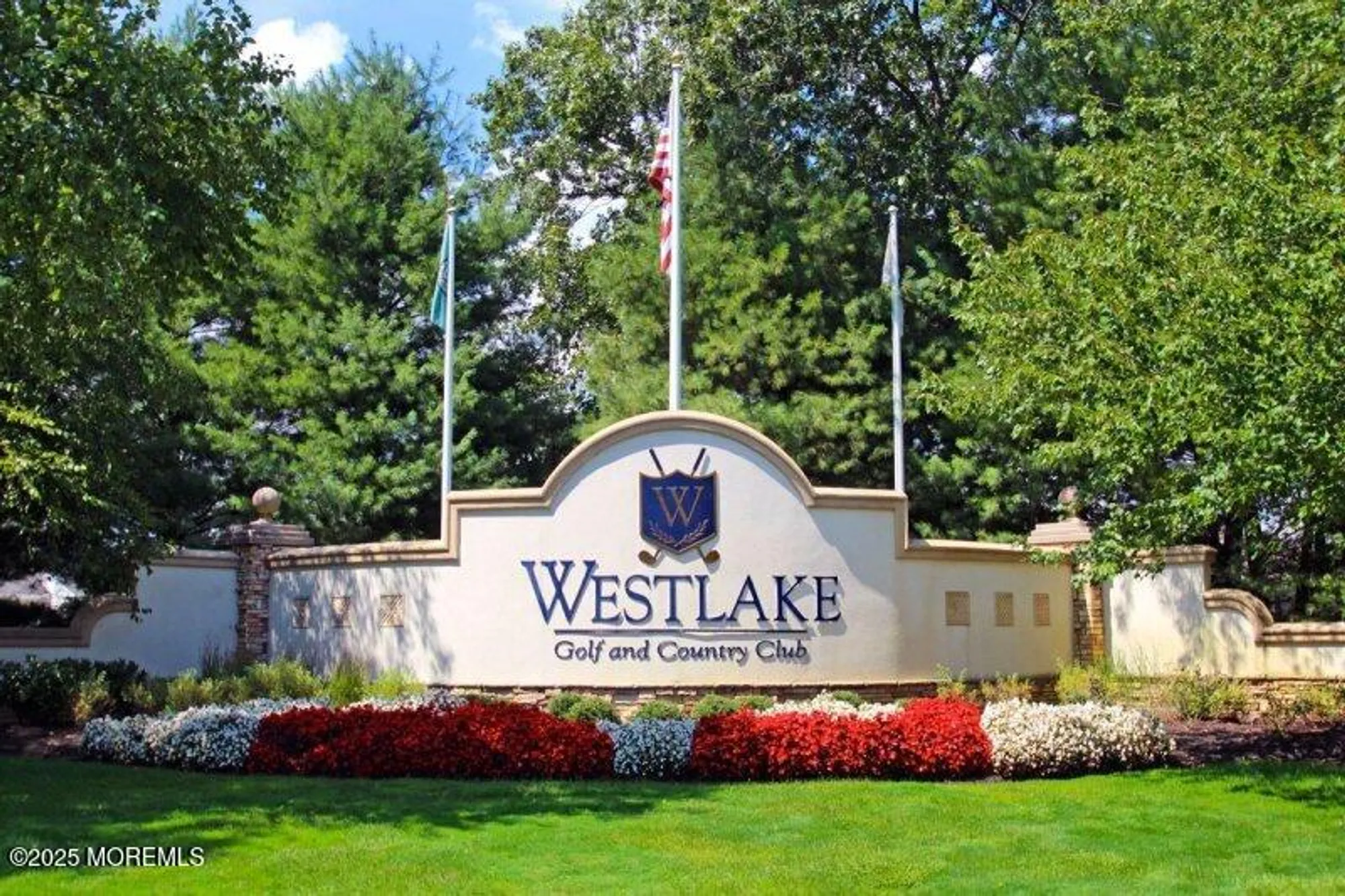 Property Slideshow image 35 of 44 | 1 saint andrews rd, Jackson, NJ, 08527