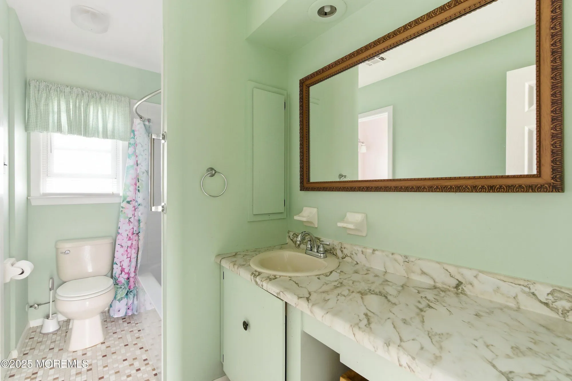 Property Slideshow image 9 of 20 | 14 bow dr, Brick, NJ, 08723