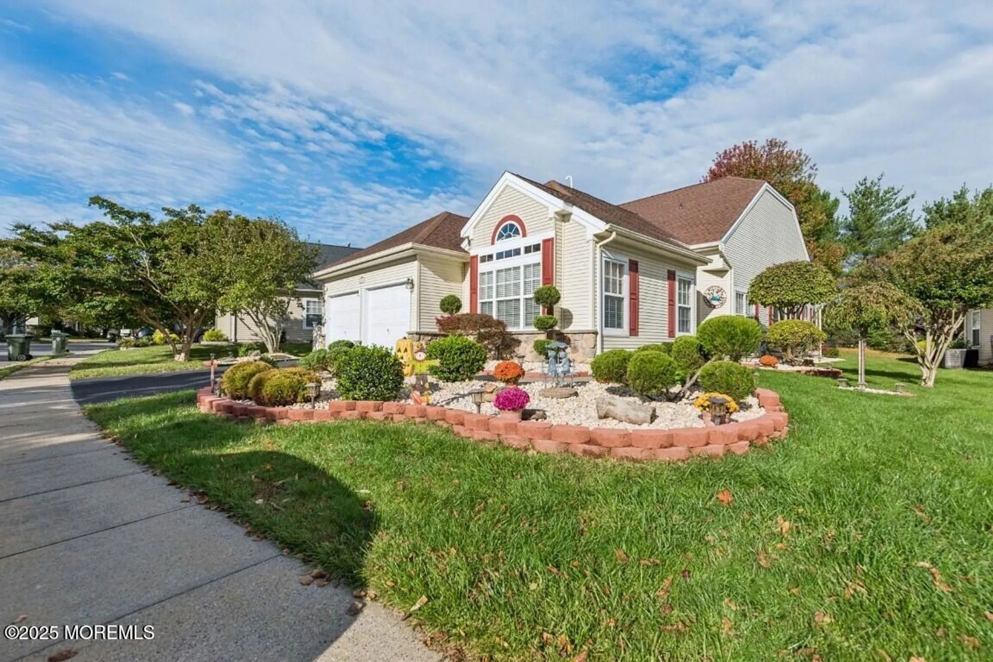 Property Slideshow image 2 of 23 | 40 isabella dr, Manchester, NJ, 08759