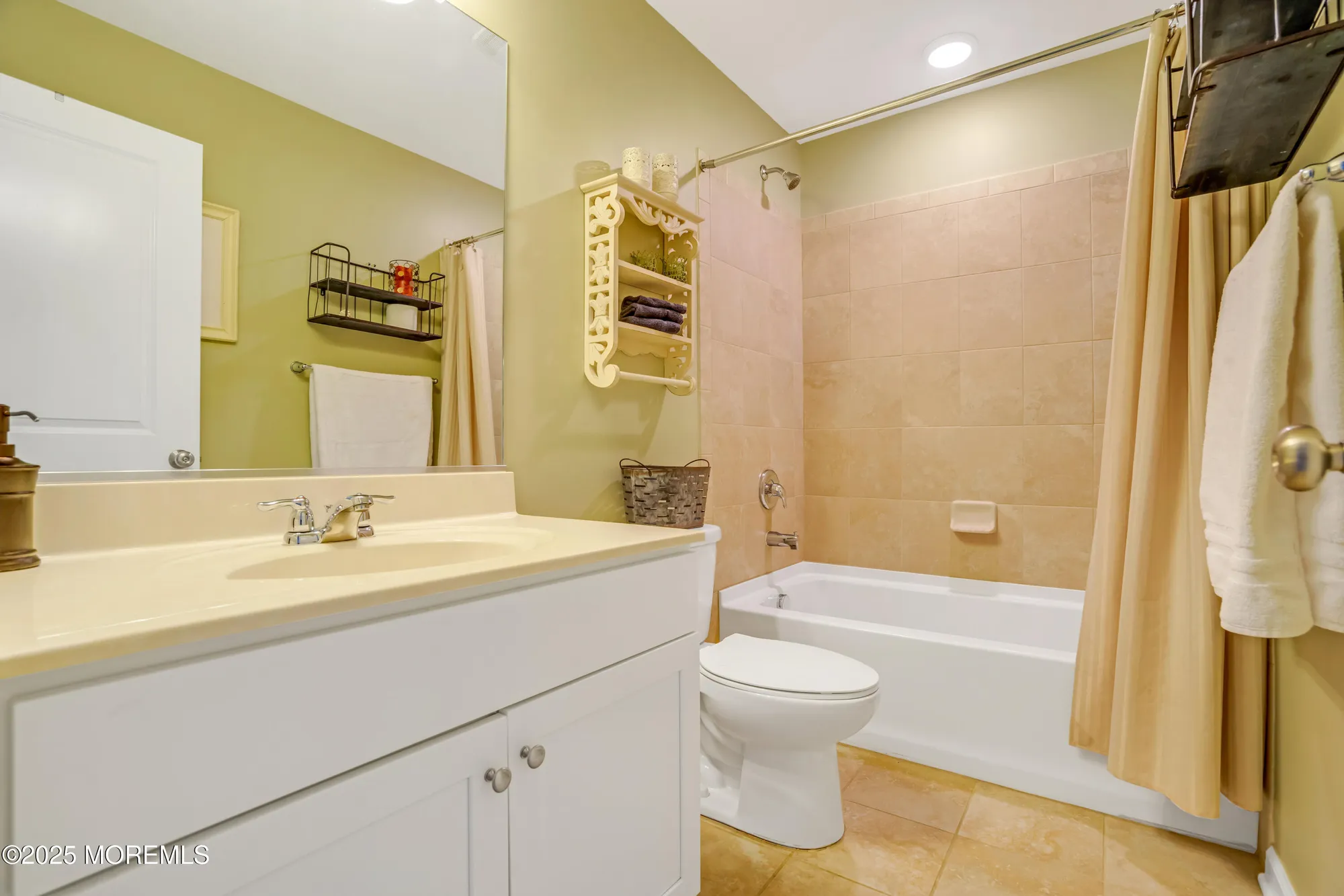 Property Slideshow image 48 of 57 | 15 woodchuck dr, Barnegat, NJ, 08005