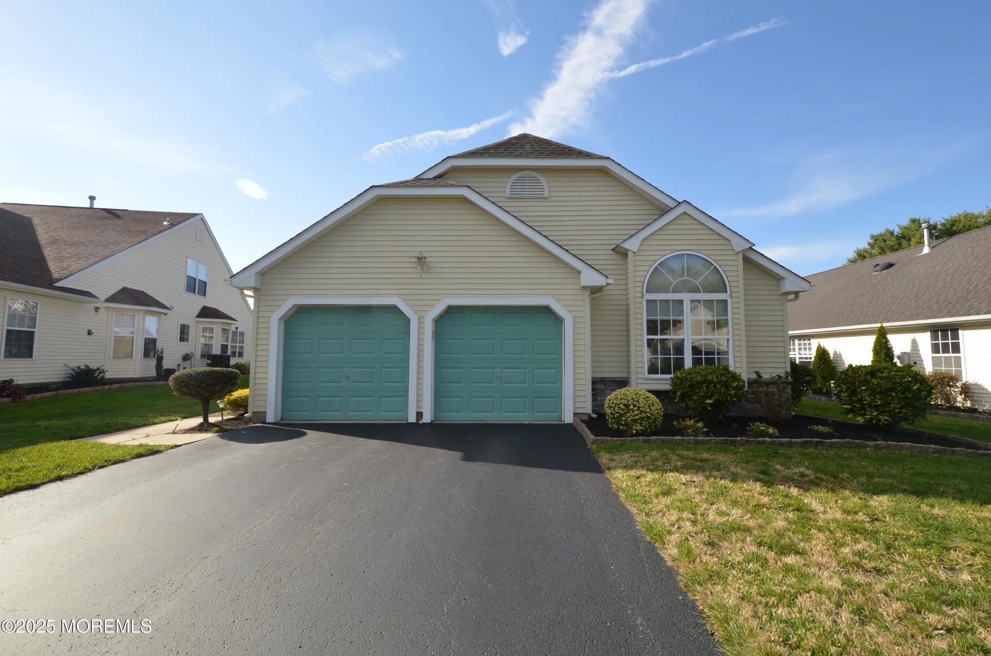 Property Slideshow image 1 of 59 | 3168 wood spring ln, Toms River, NJ, 08755