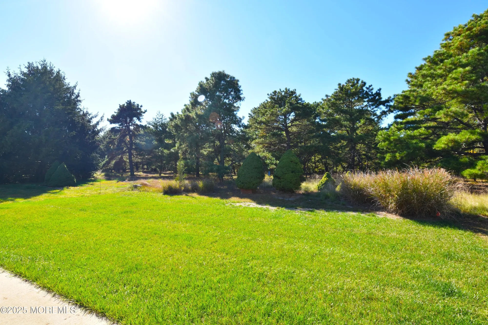 Property Slideshow image 16 of 20 | 289 costa mesa dr, Toms River, NJ, 08757