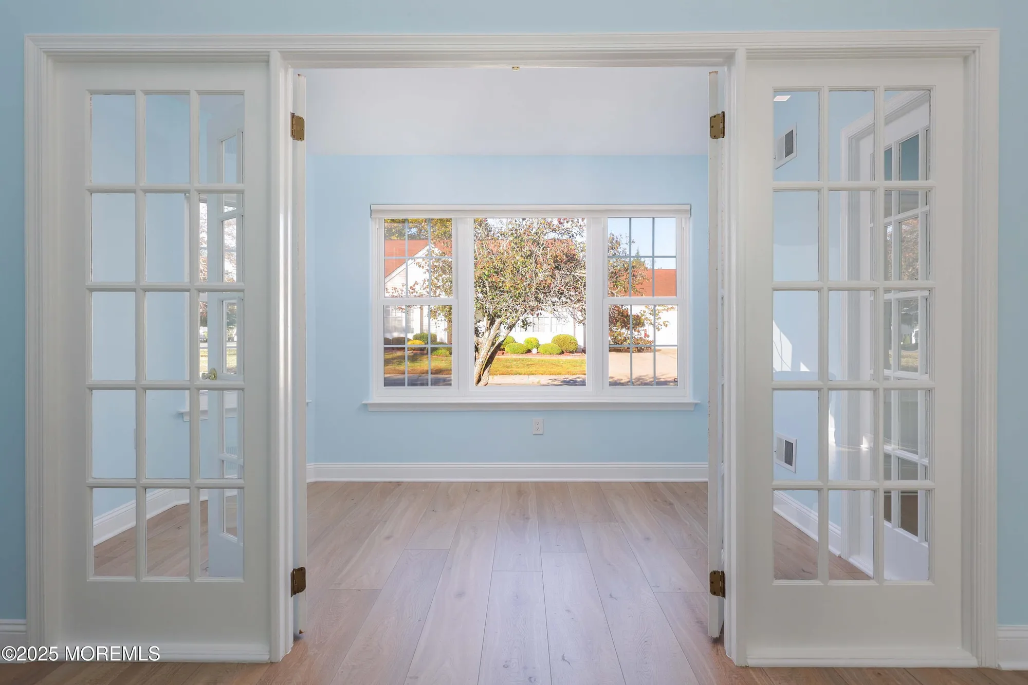 Property Slideshow image 10 of 35 | 1107b buckingham dr, Manchester, NJ, 08759