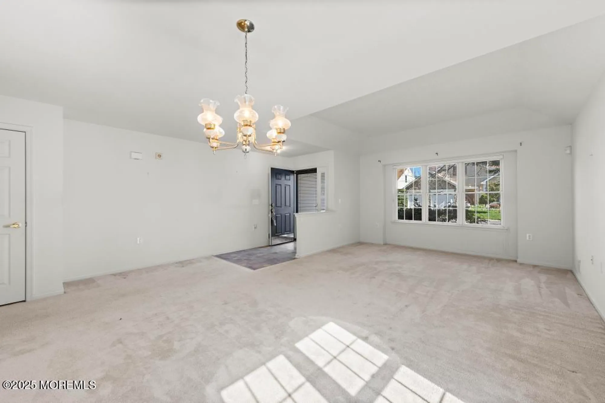 Property Slideshow image 5 of 68 | 18 congressional rd, Jackson, NJ, 08527