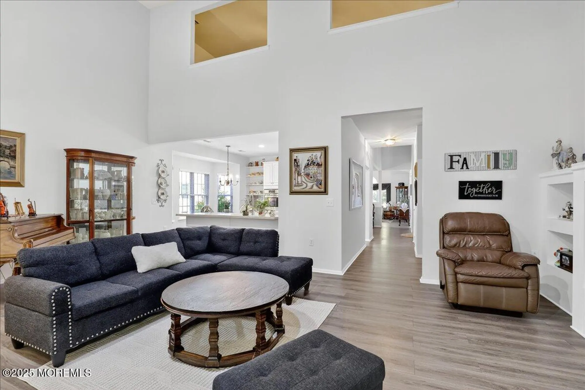 Property Slideshow image 22 of 64 | 10 sunningdale ct, Jackson, NJ, 08527