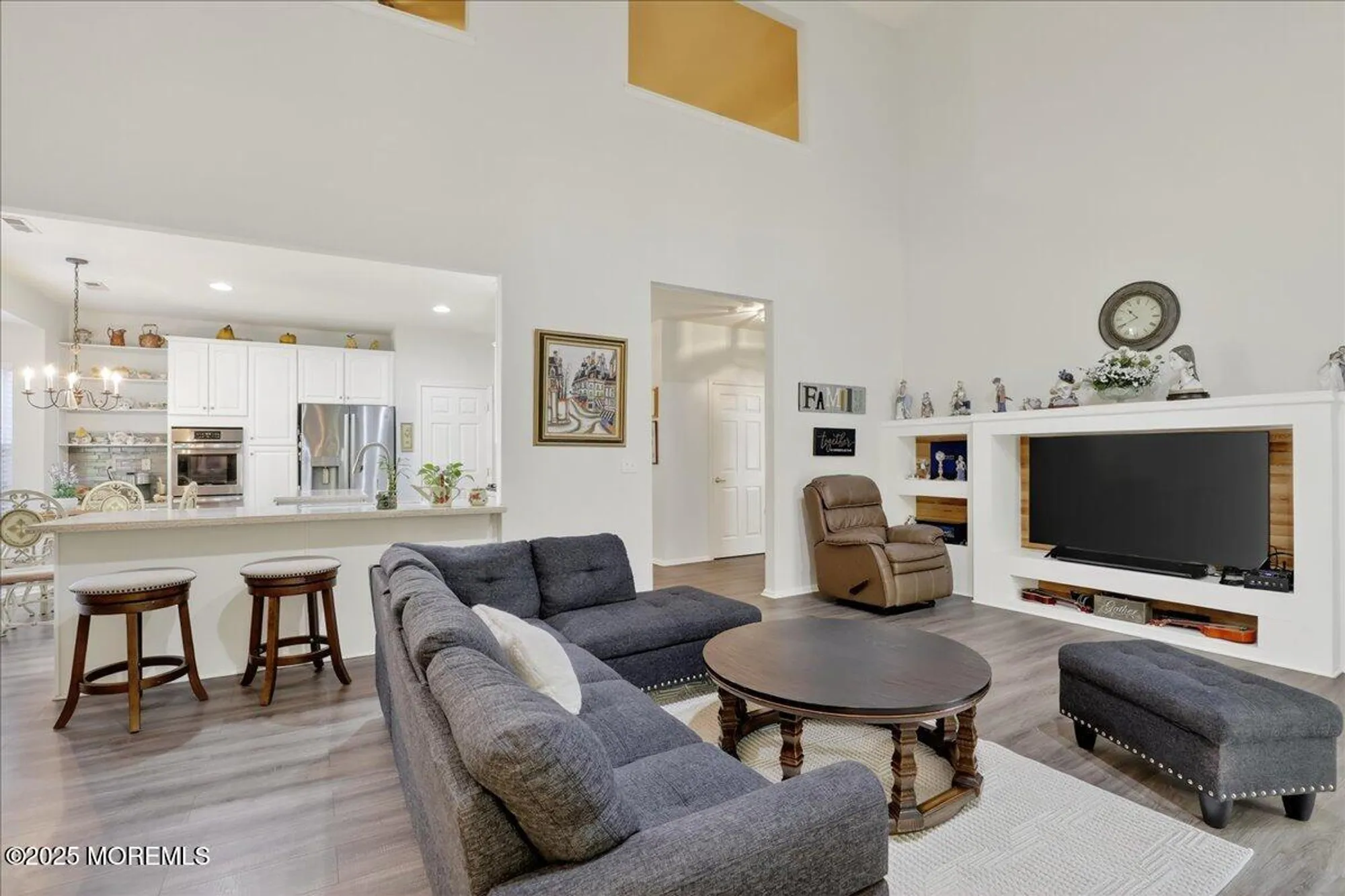 Property Slideshow image 23 of 64 | 10 sunningdale ct, Jackson, NJ, 08527