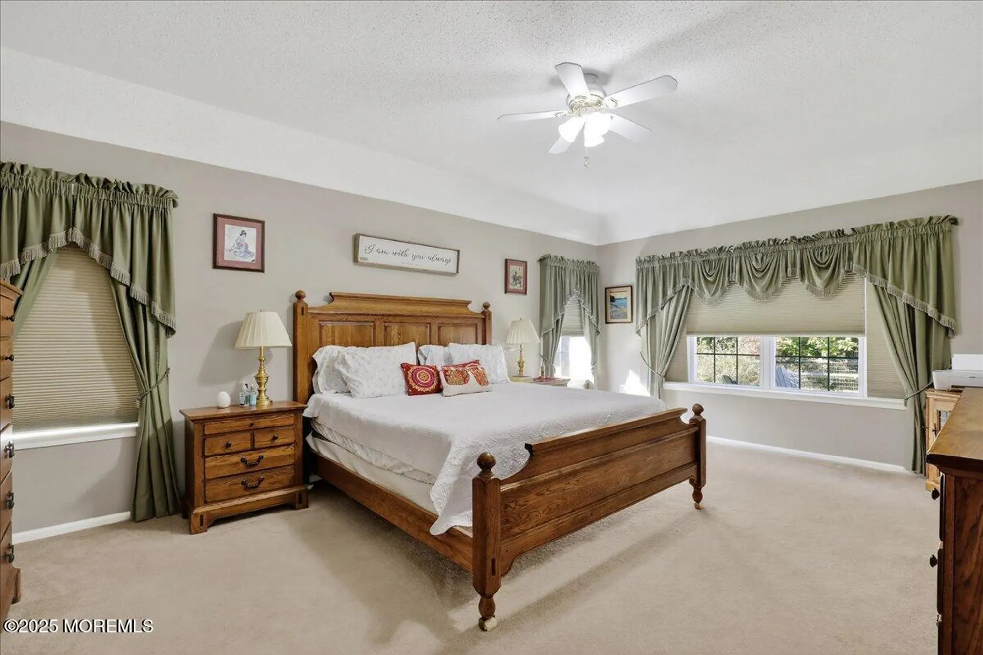 Property Slideshow image 27 of 64 | 10 sunningdale ct, Jackson, NJ, 08527