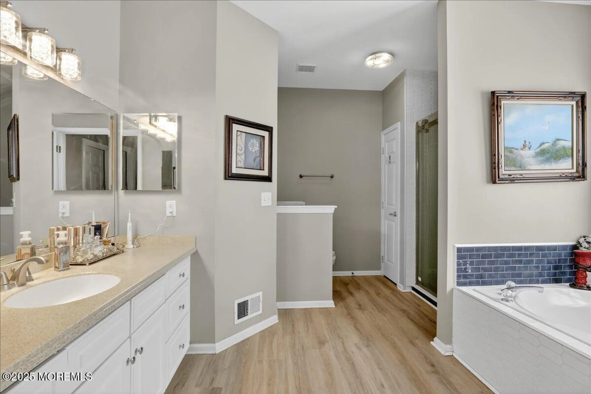 Property Slideshow image 30 of 64 | 10 sunningdale ct, Jackson, NJ, 08527