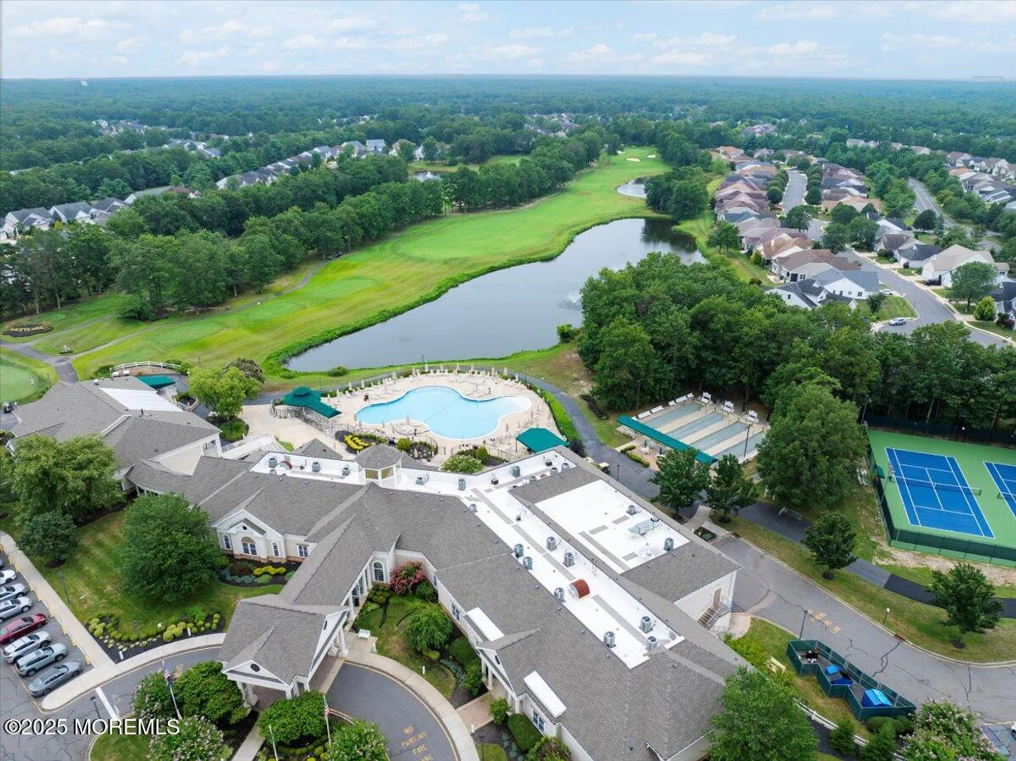 Property Slideshow image 60 of 64 | 10 sunningdale ct, Jackson, NJ, 08527