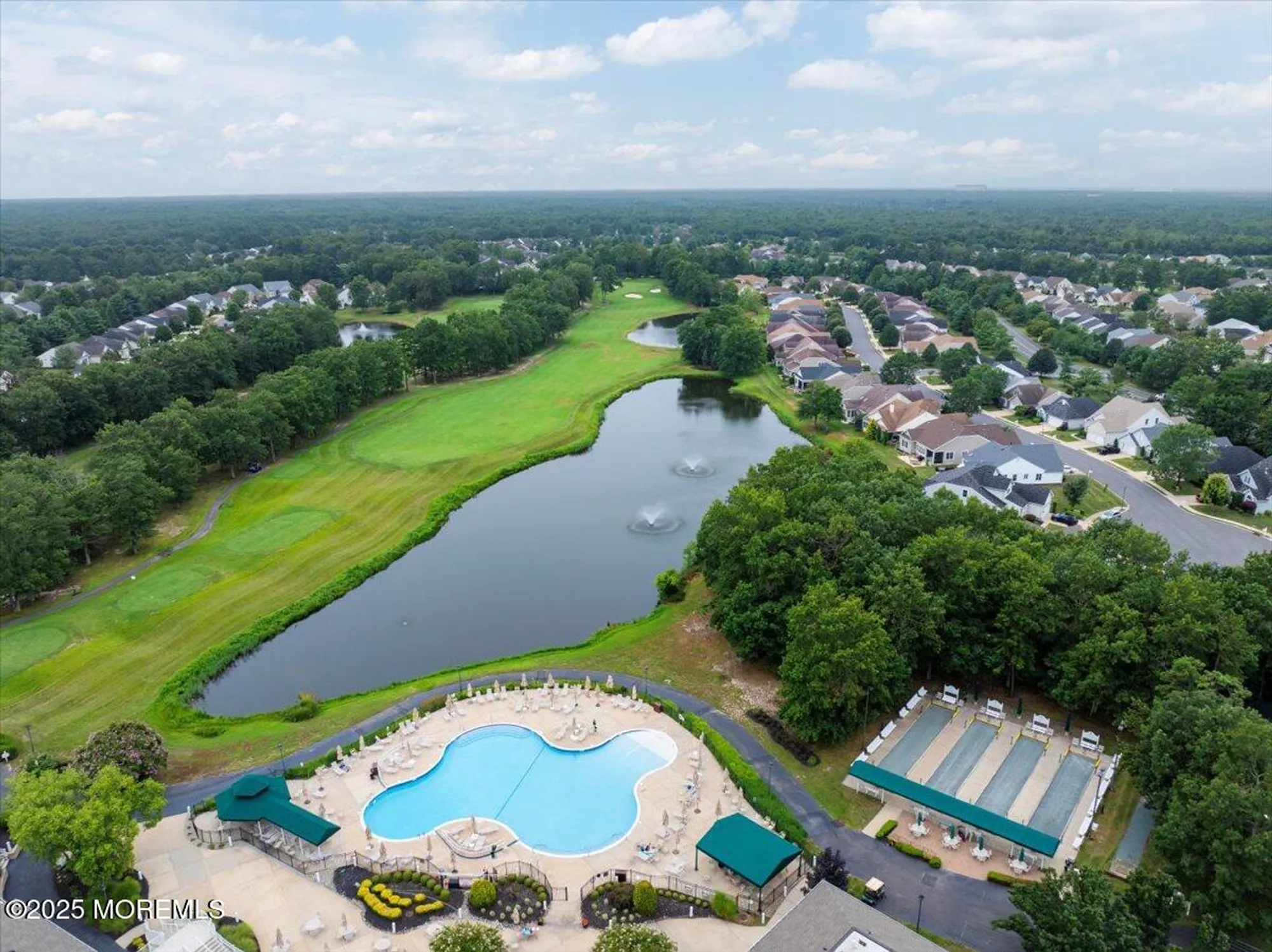 Property Slideshow image 58 of 64 | 10 sunningdale ct, Jackson, NJ, 08527