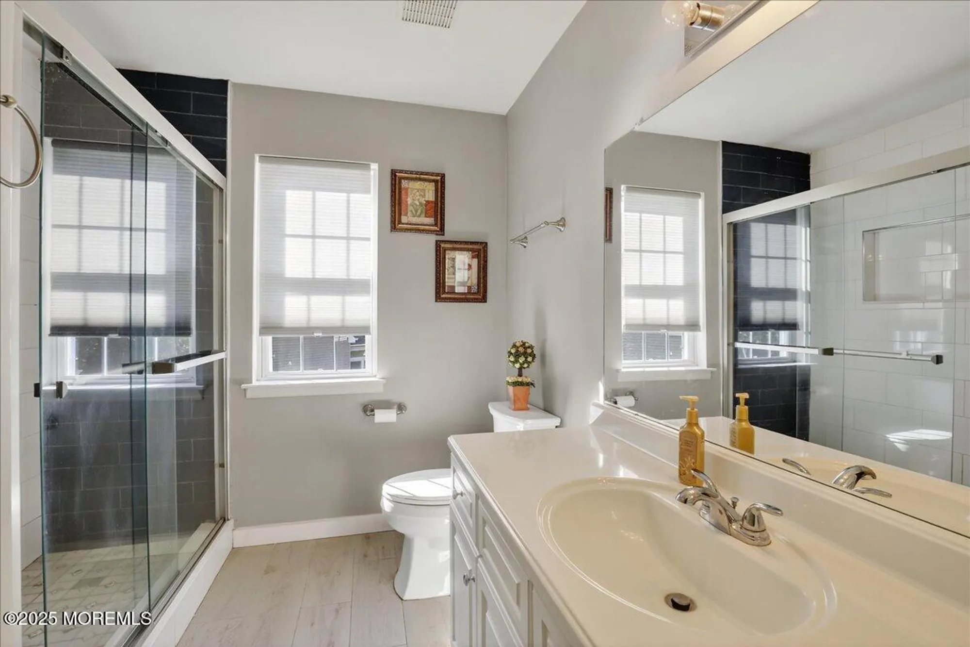 Property Slideshow image 44 of 64 | 10 sunningdale ct, Jackson, NJ, 08527