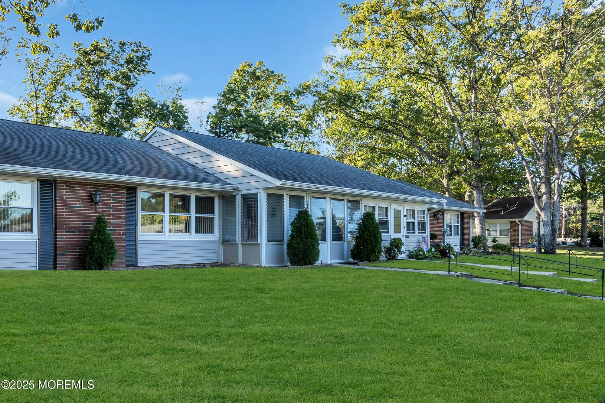 Property Slideshow image 5 of 27 | 282 huntington dr c, Lakewood, NJ, 08701