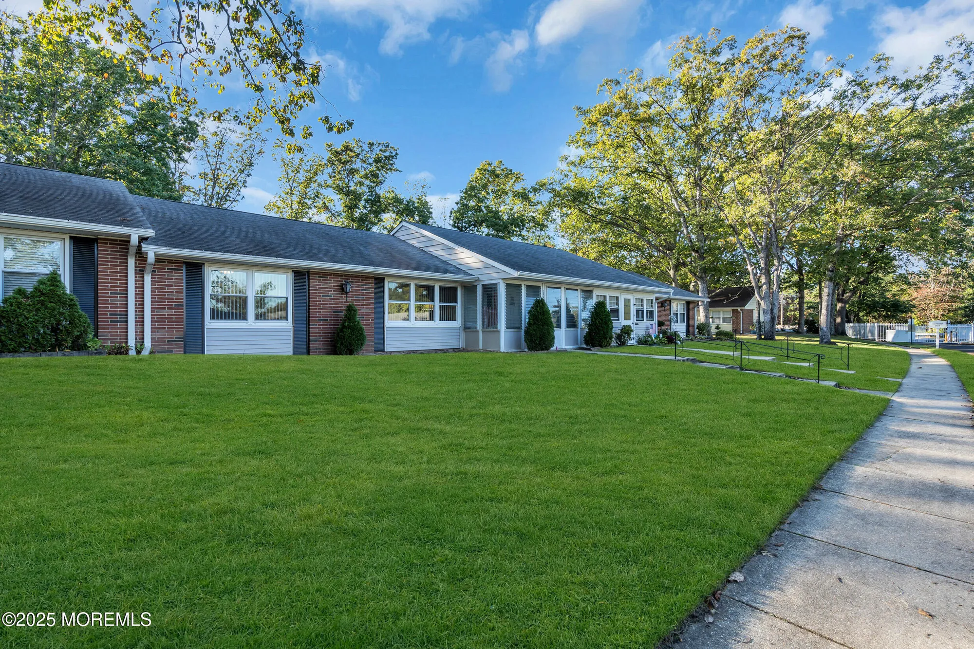 Property Slideshow image 4 of 27 | 282 huntington dr c, Lakewood, NJ, 08701