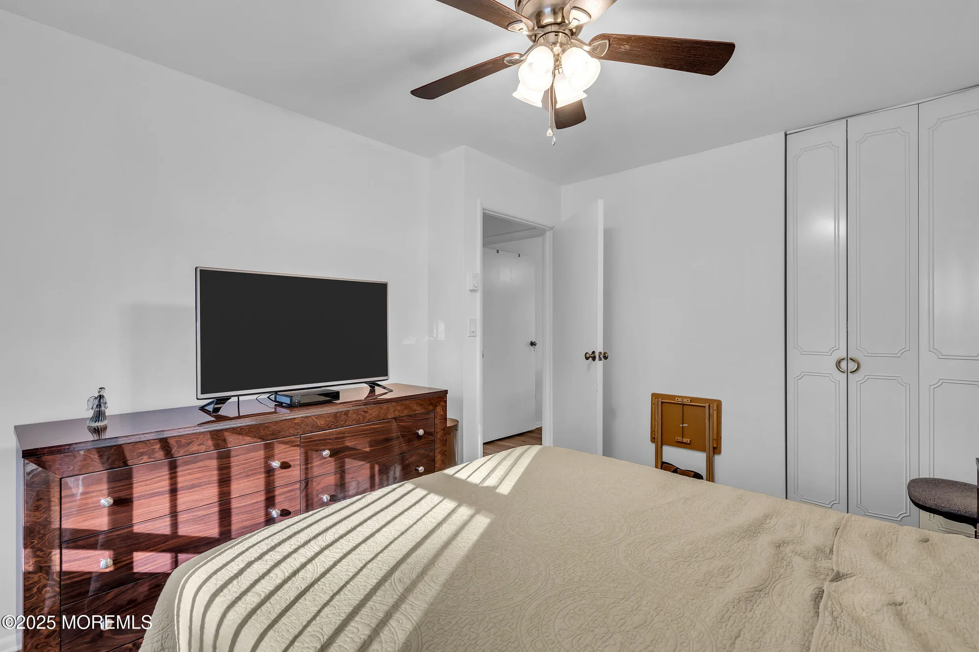 Property Slideshow image 21 of 27 | 282 huntington dr c, Lakewood, NJ, 08701