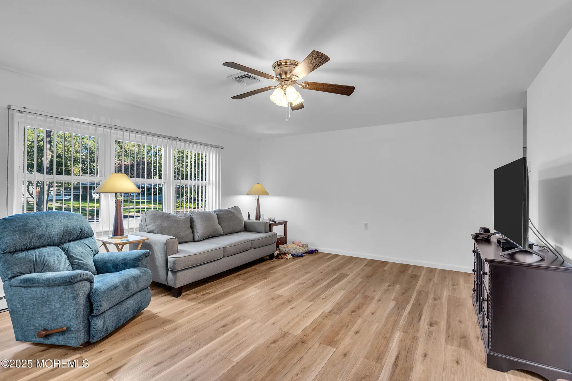 Property Slideshow image 14 of 27 | 282 huntington dr c, Lakewood, NJ, 08701