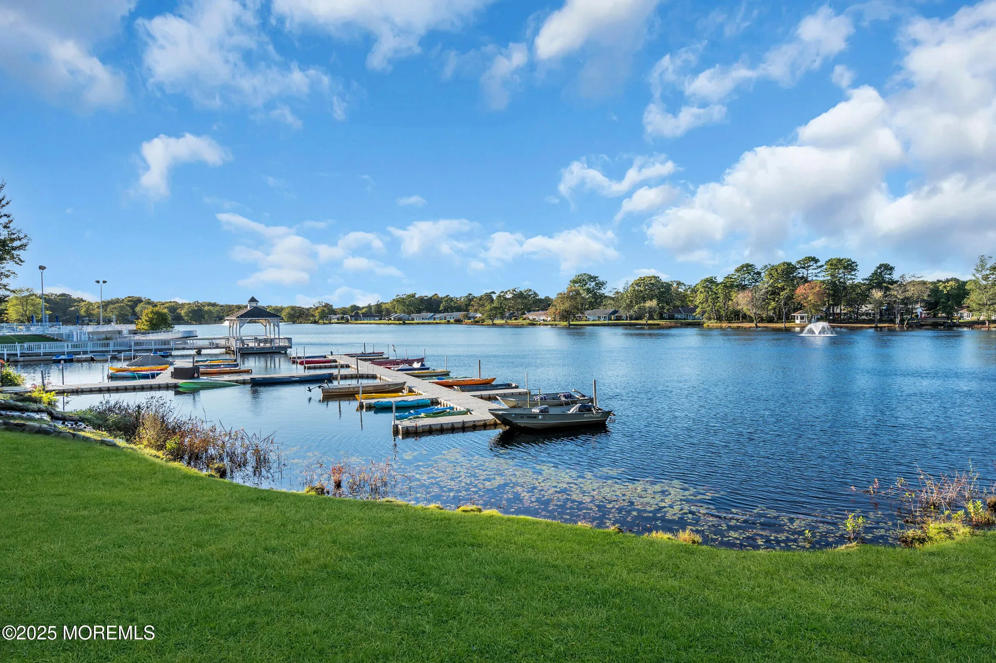 Property Slideshow image 26 of 27 | 282 huntington dr c, Lakewood, NJ, 08701