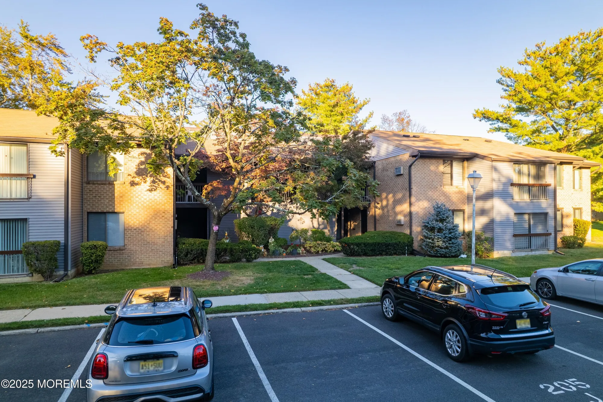 Property Slideshow image 1 of 20 | 205 covered bridge blvd unit k, Manalapan, NJ, 07726