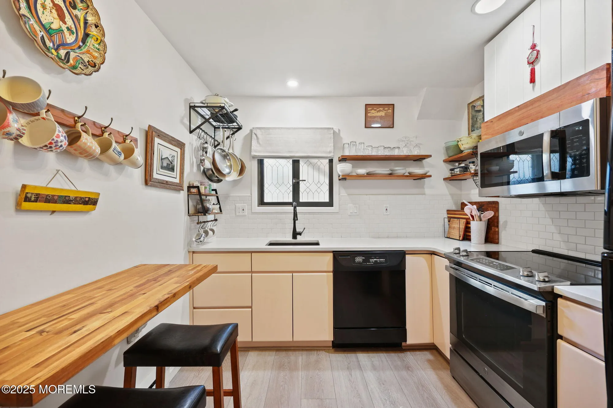 Property Slideshow image 7 of 33 | 88 friendship ct, Red Bank, NJ, 07701