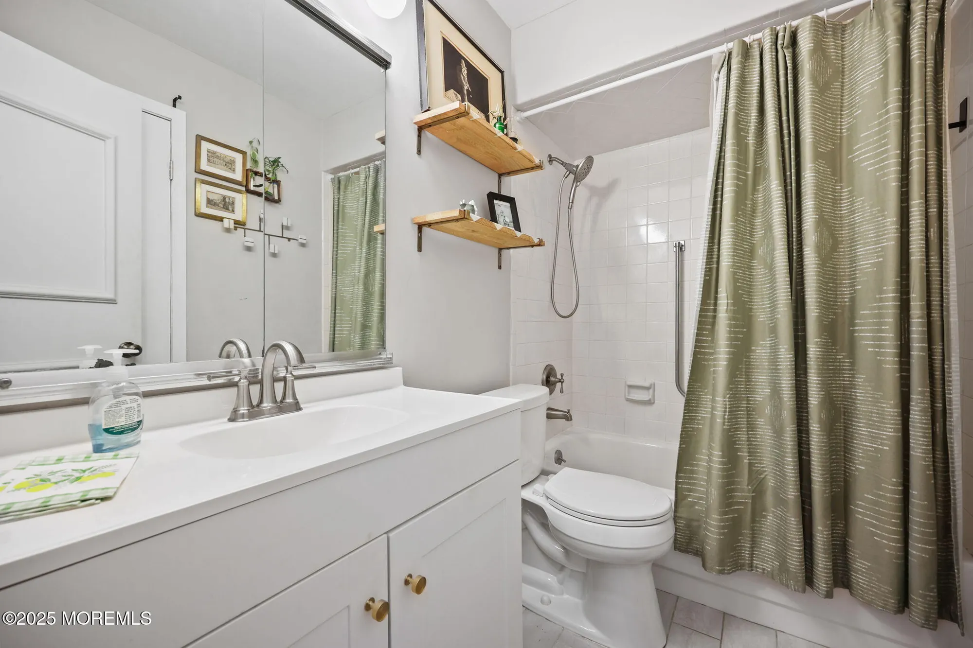 Property Slideshow image 9 of 33 | 88 friendship ct, Red Bank, NJ, 07701