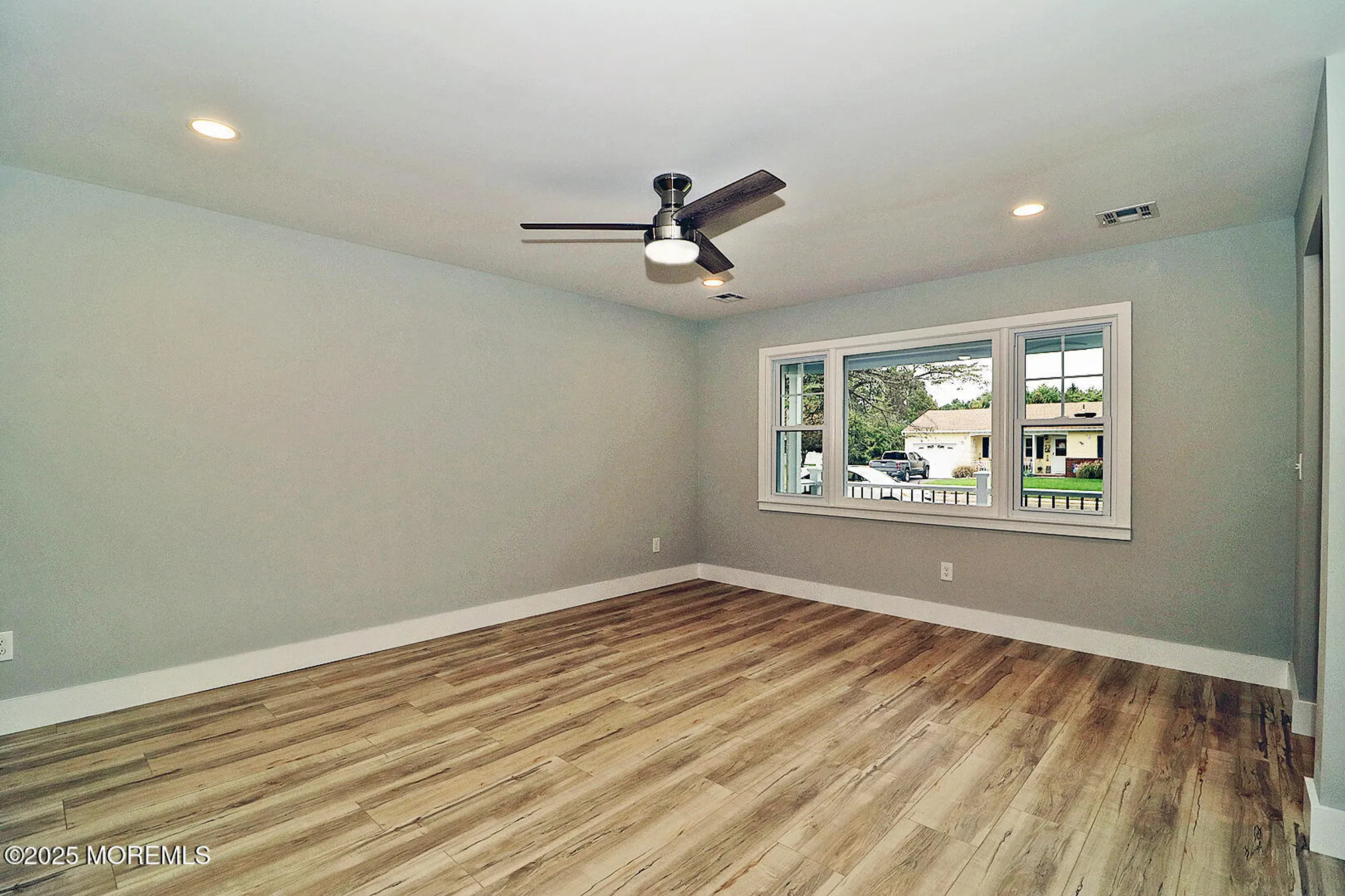 Property Slideshow image 15 of 55 | 143 westbrook dr, Toms River, NJ, 08757