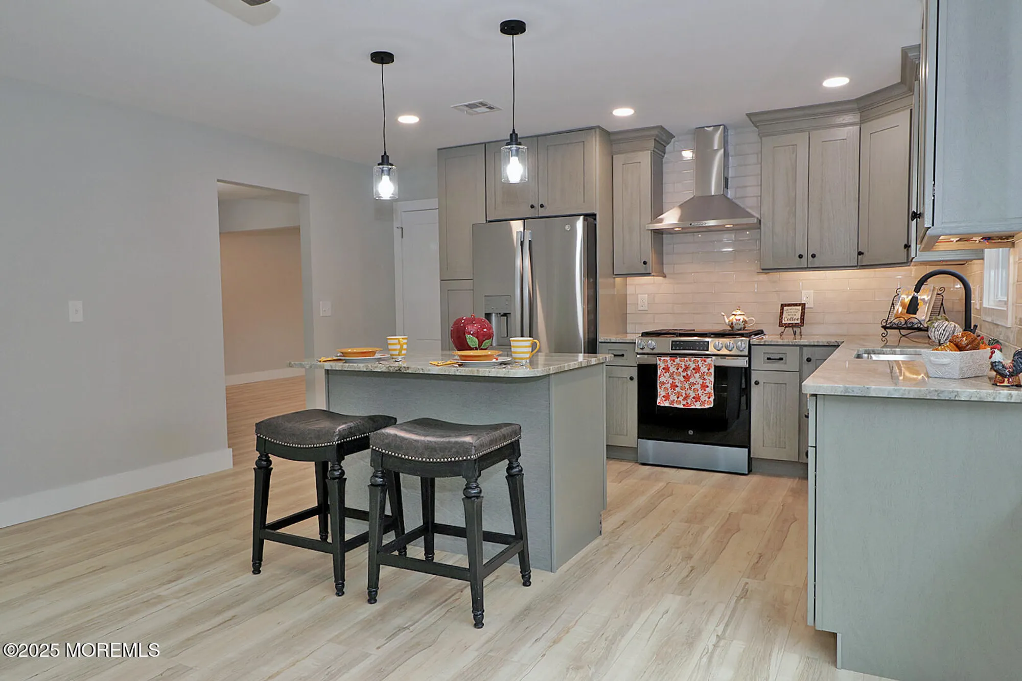 Property Slideshow image 8 of 55 | 143 westbrook dr, Toms River, NJ, 08757