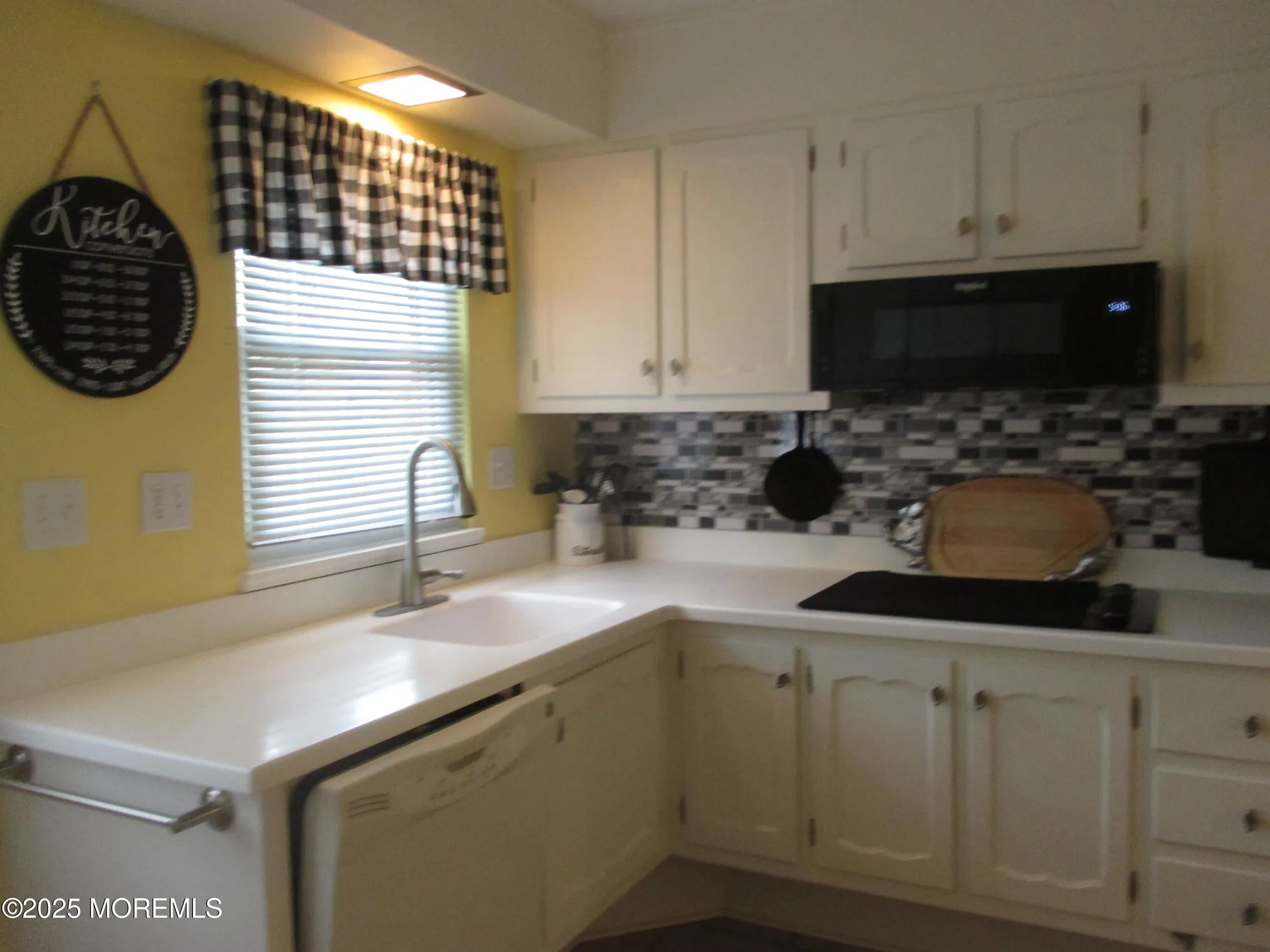 Property Slideshow image 19 of 34 | 465d thornbury ct, Lakewood, NJ, 08701