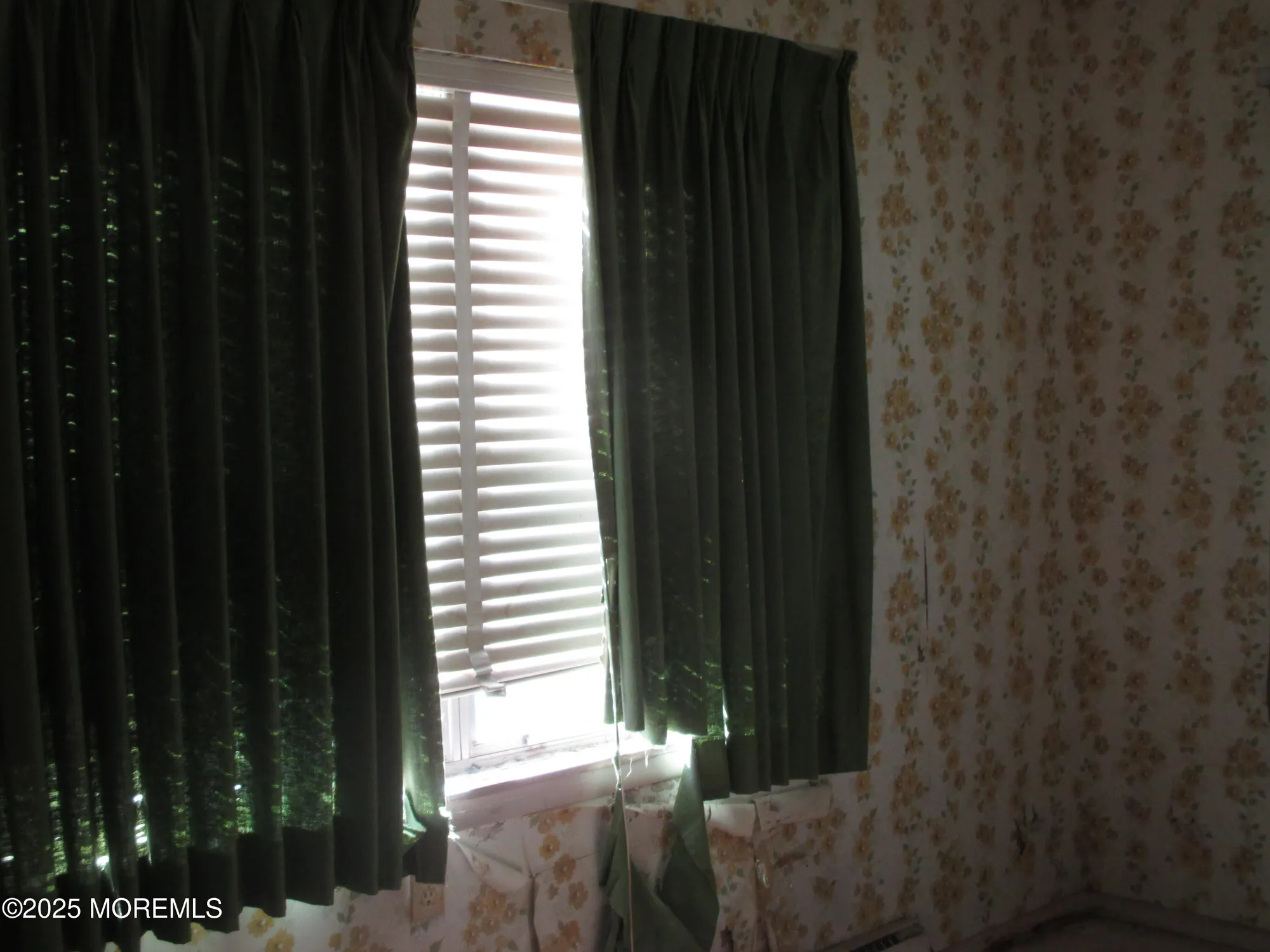 Property Slideshow image 21 of 23 | 531a dartmoor ct, Lakewood, NJ, 08701