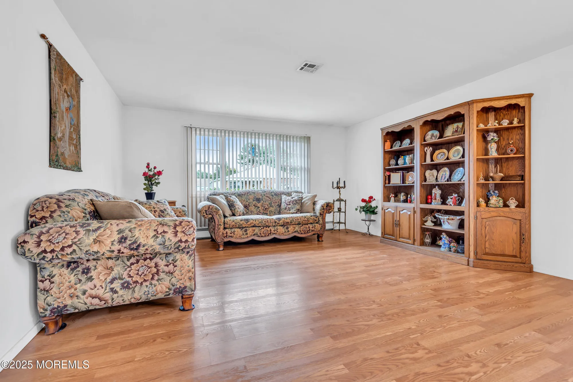 Property Slideshow image 7 of 33 | 60 woodstock dr, Toms River, NJ, 08757