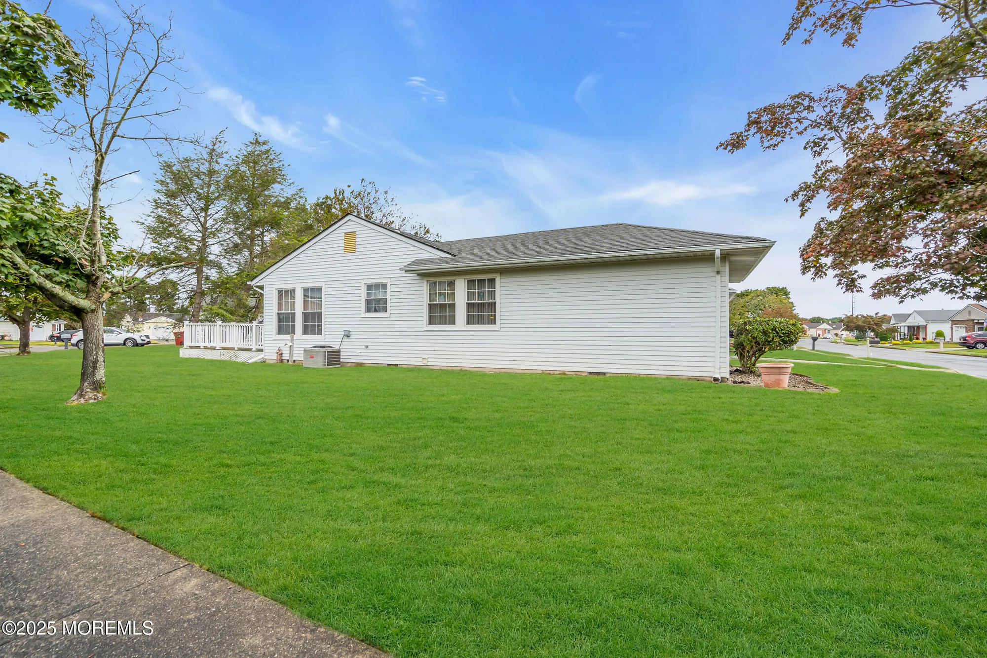 Property Slideshow image 30 of 33 | 60 woodstock dr, Toms River, NJ, 08757