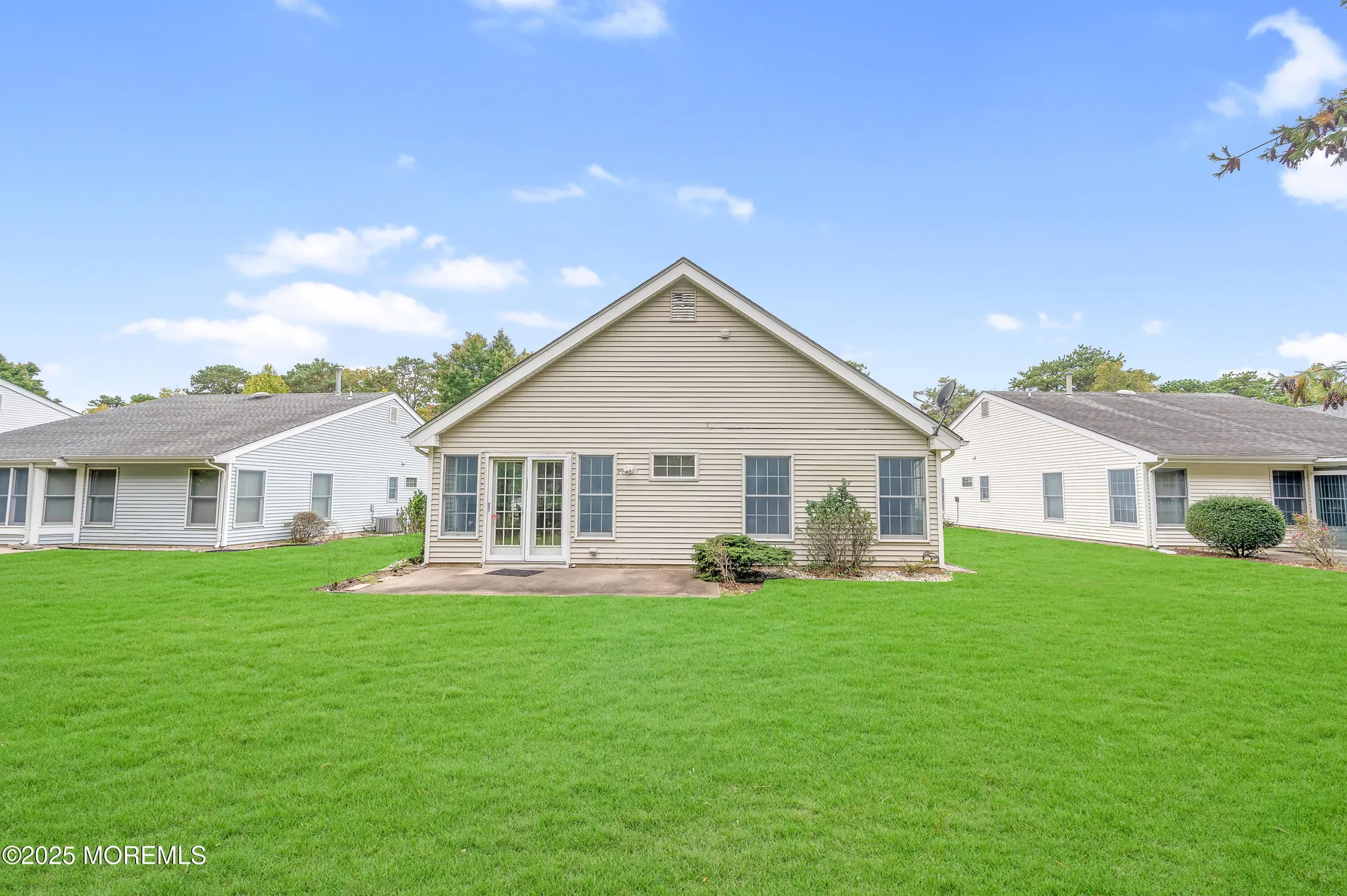 Property Slideshow image 31 of 43 | 511 waterford dr, Manchester, NJ, 08759