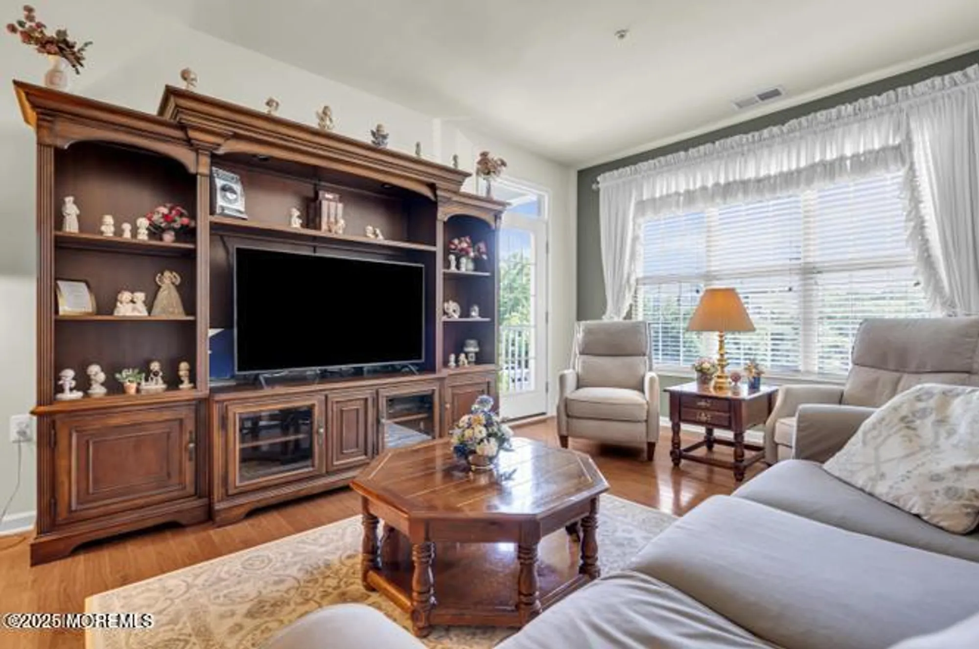 Property Slideshow image 11 of 48 | 629 sophee ln, Lakewood, NJ, 08701