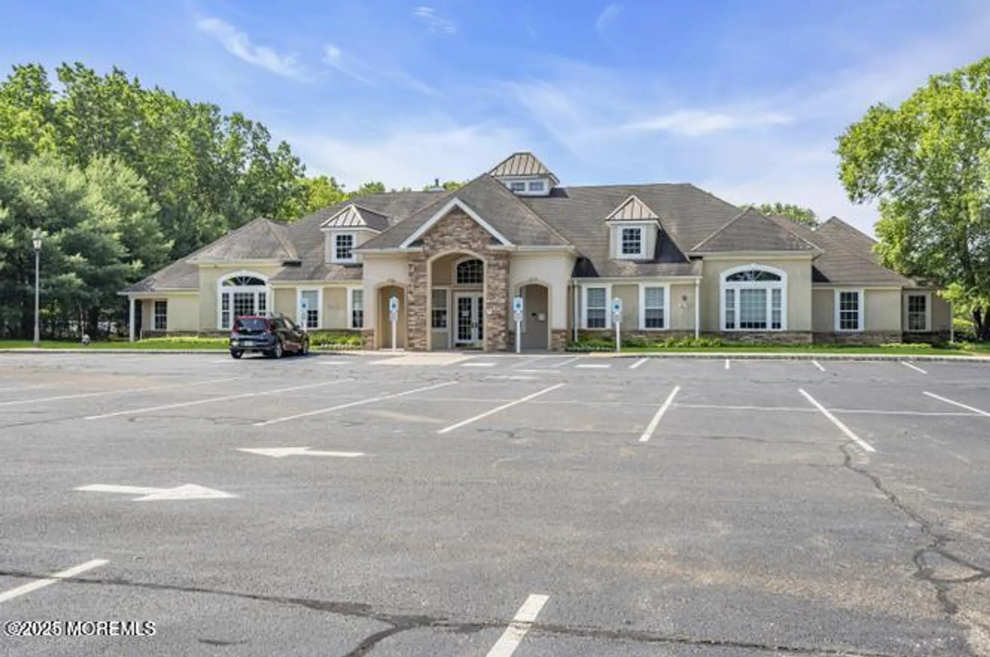 Property Slideshow image 33 of 48 | 629 sophee ln, Lakewood, NJ, 08701