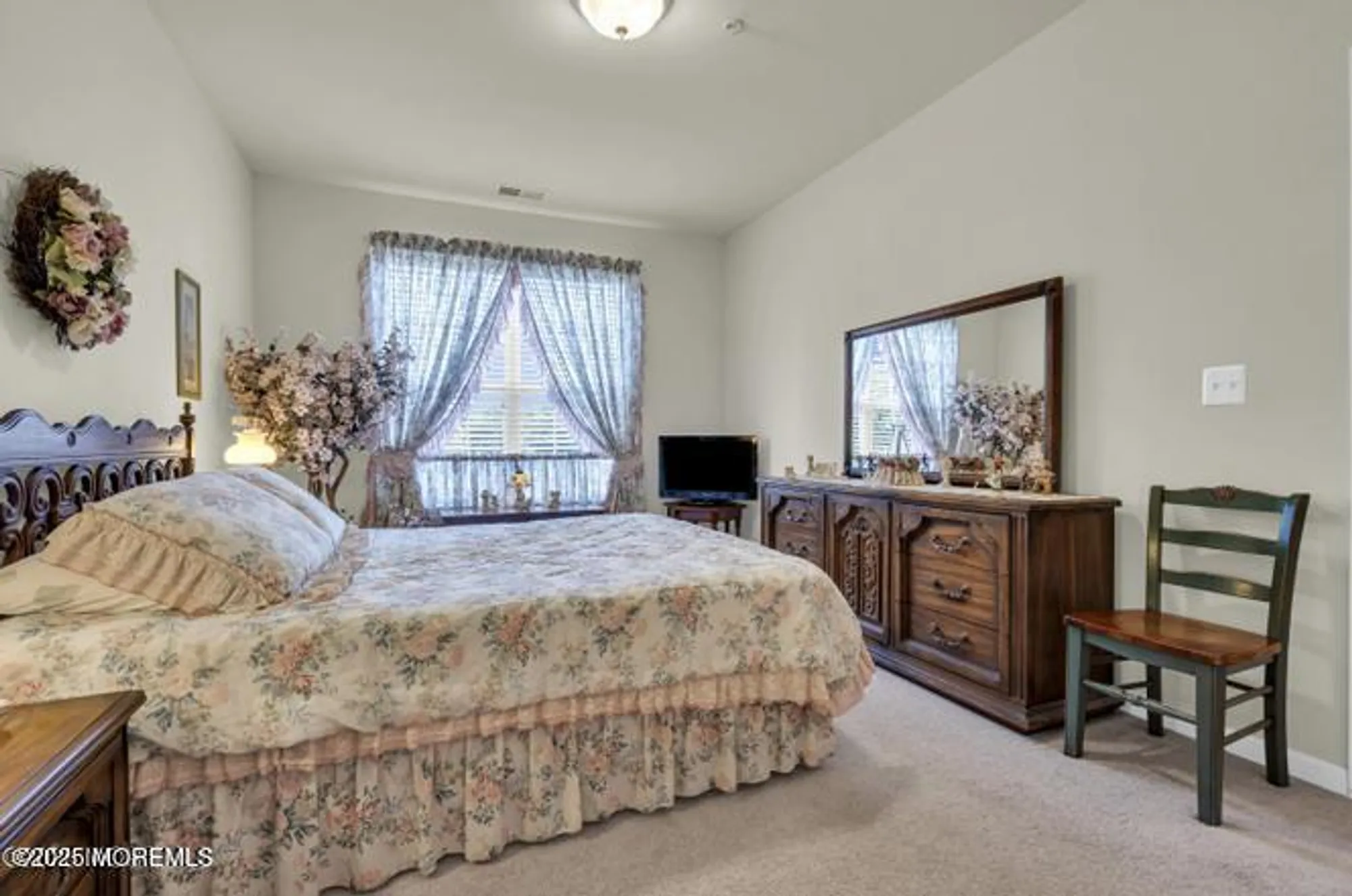 Property Slideshow image 29 of 48 | 629 sophee ln, Lakewood, NJ, 08701