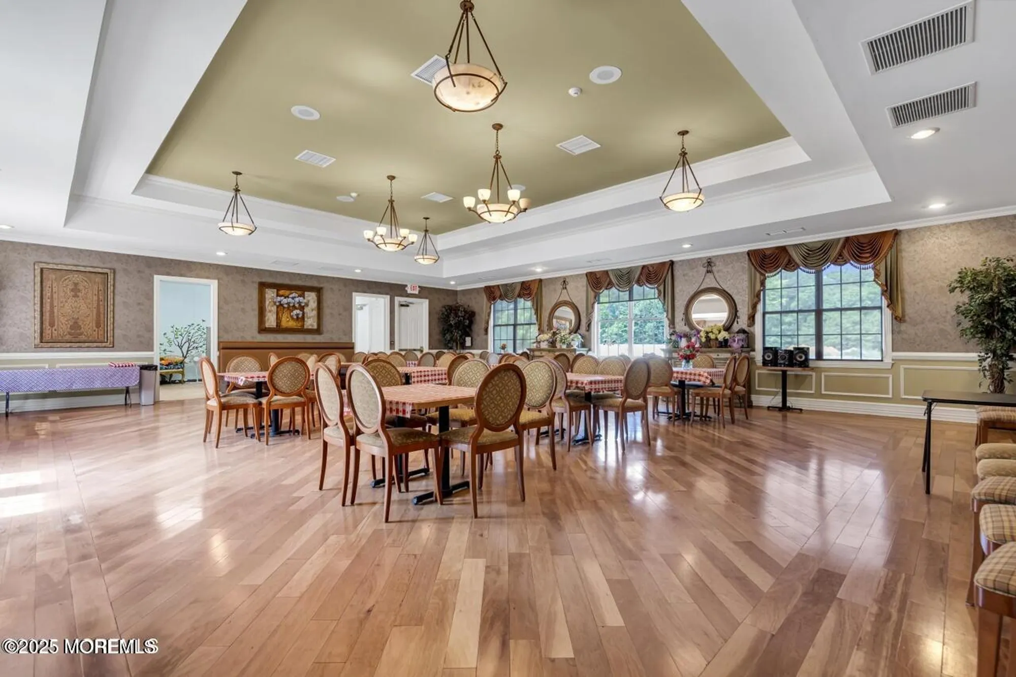 Property Slideshow image 37 of 48 | 629 sophee ln, Lakewood, NJ, 08701