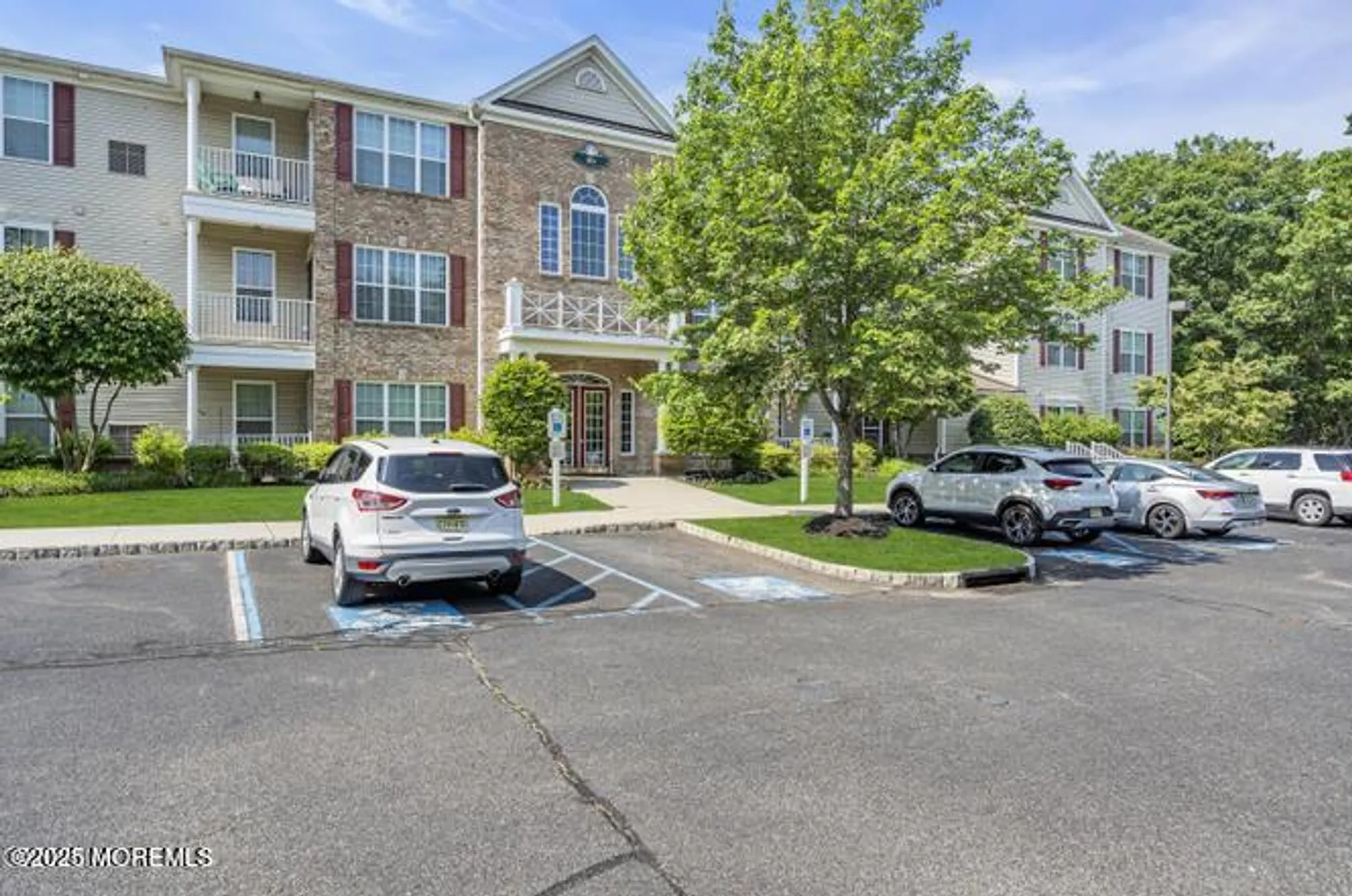 Property Slideshow image 46 of 48 | 629 sophee ln, Lakewood, NJ, 08701