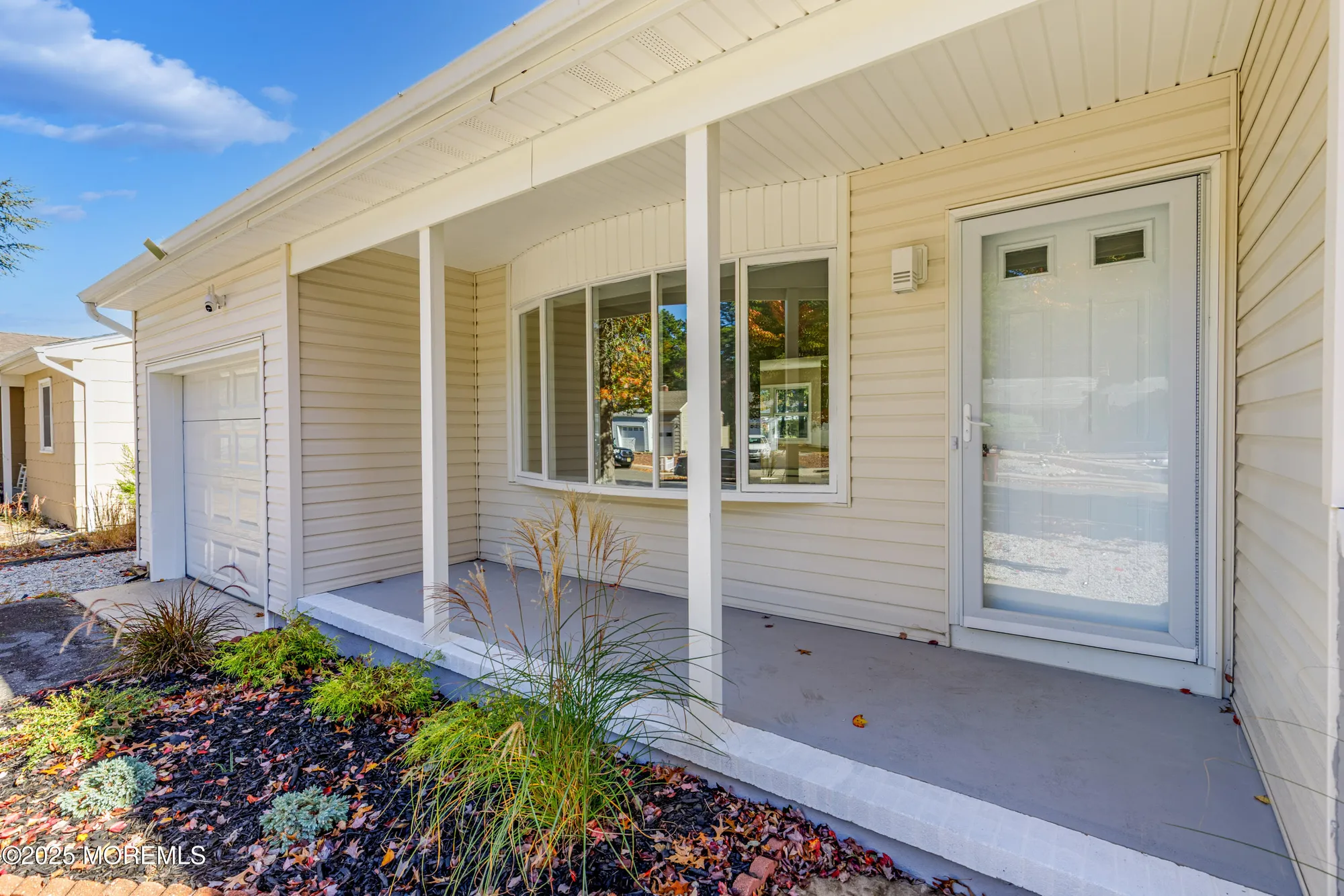 Property Slideshow image 4 of 39 | 30 zeeland dr, Toms River, NJ, 08757