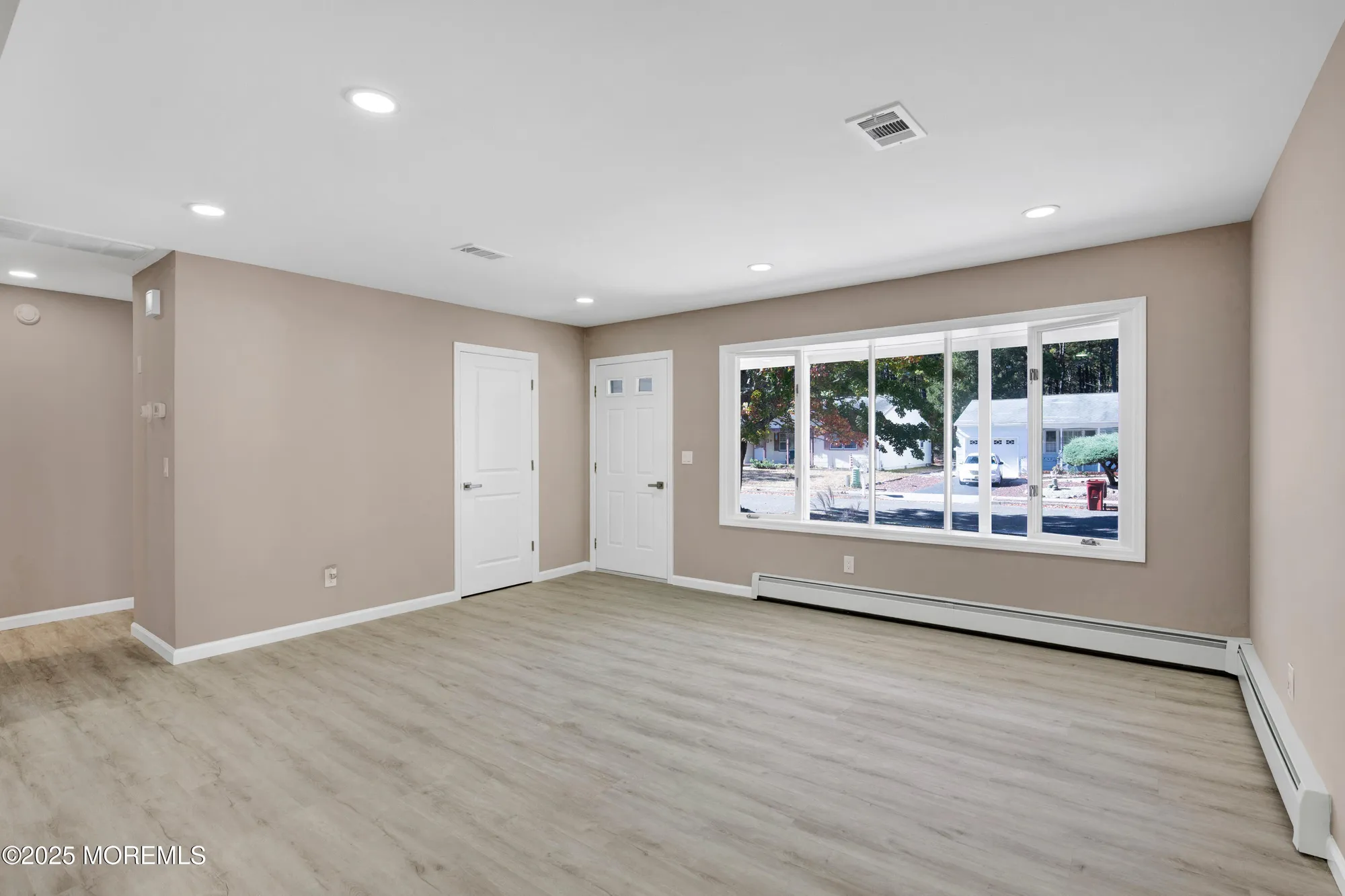 Property Slideshow image 6 of 39 | 30 zeeland dr, Toms River, NJ, 08757