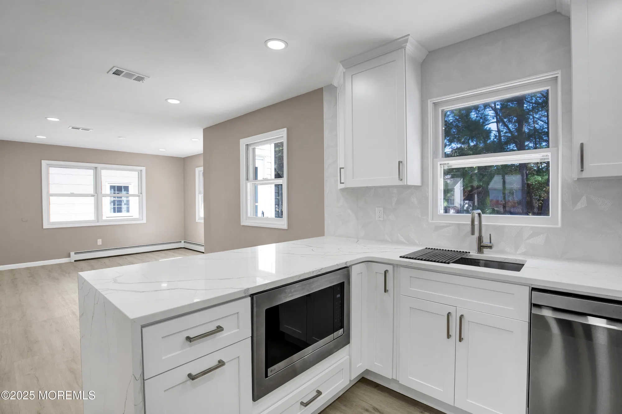 Property Slideshow image 13 of 39 | 30 zeeland dr, Toms River, NJ, 08757