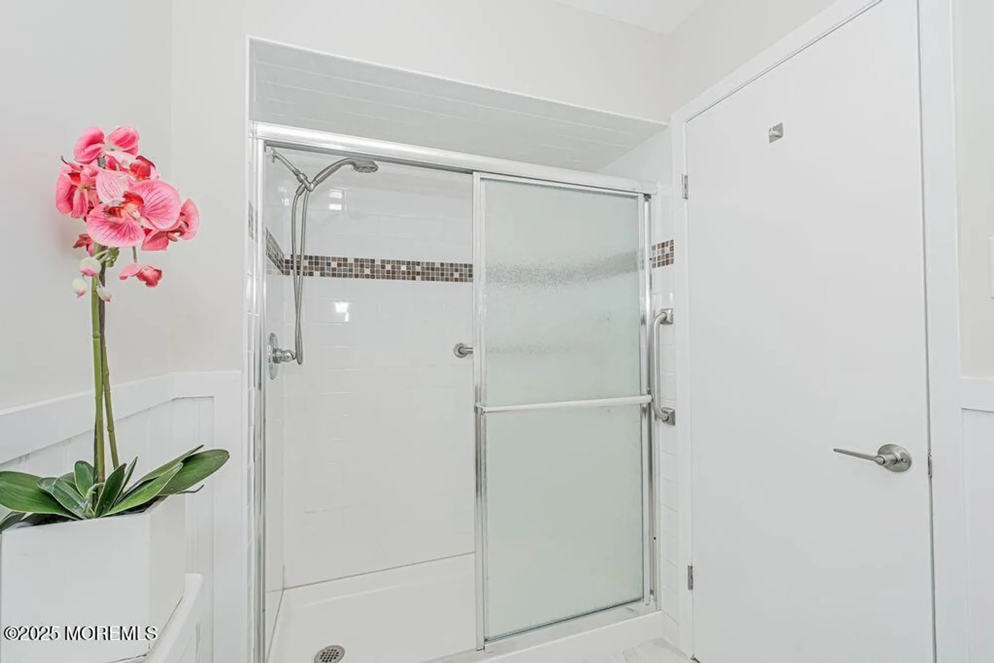 Property Slideshow image 12 of 13 | 218 medford ct a, Manalapan, NJ, 07726