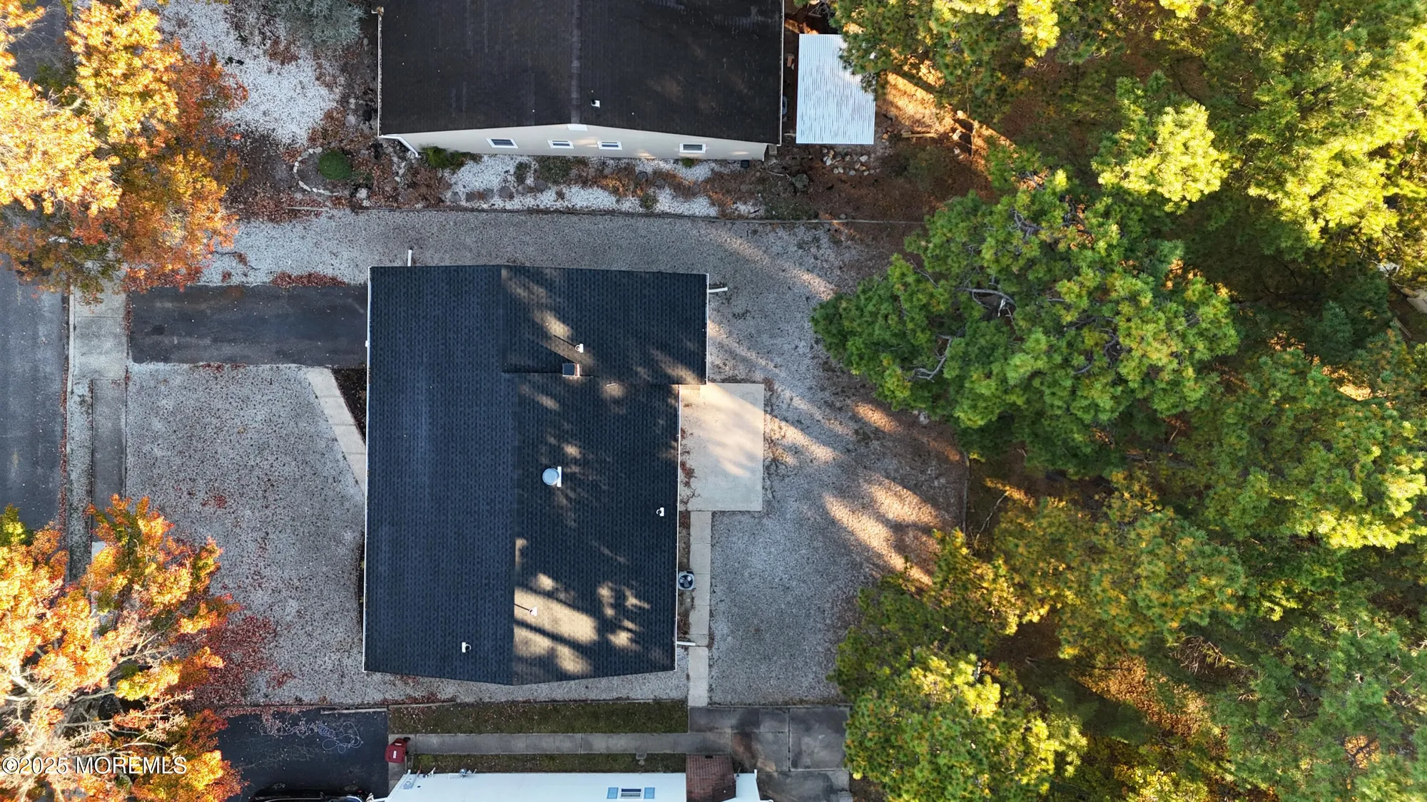 Property Slideshow image 31 of 39 | 30 zeeland dr, Toms River, NJ, 08757