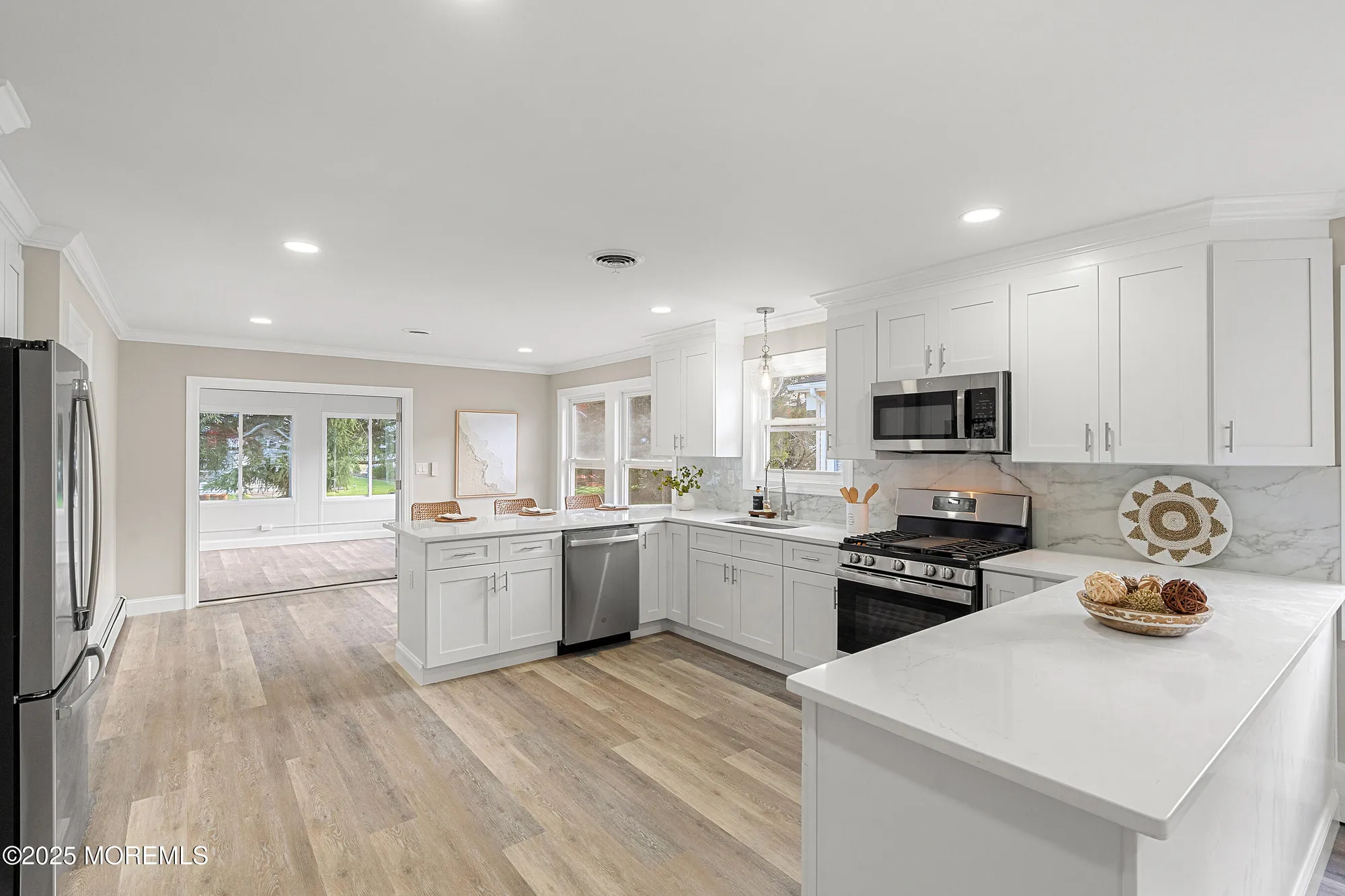 Property Slideshow image 7 of 37 | 18 banning ct, Toms River, NJ, 08757