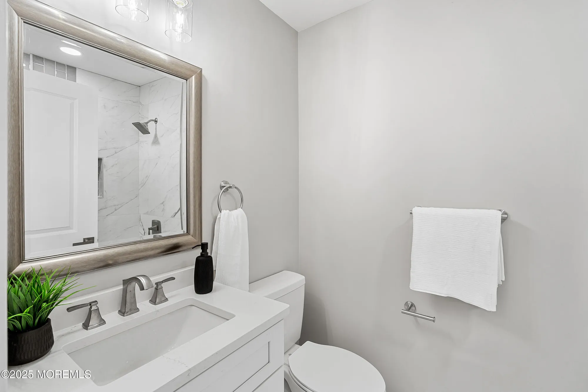 Property Slideshow image 20 of 37 | 18 banning ct, Toms River, NJ, 08757