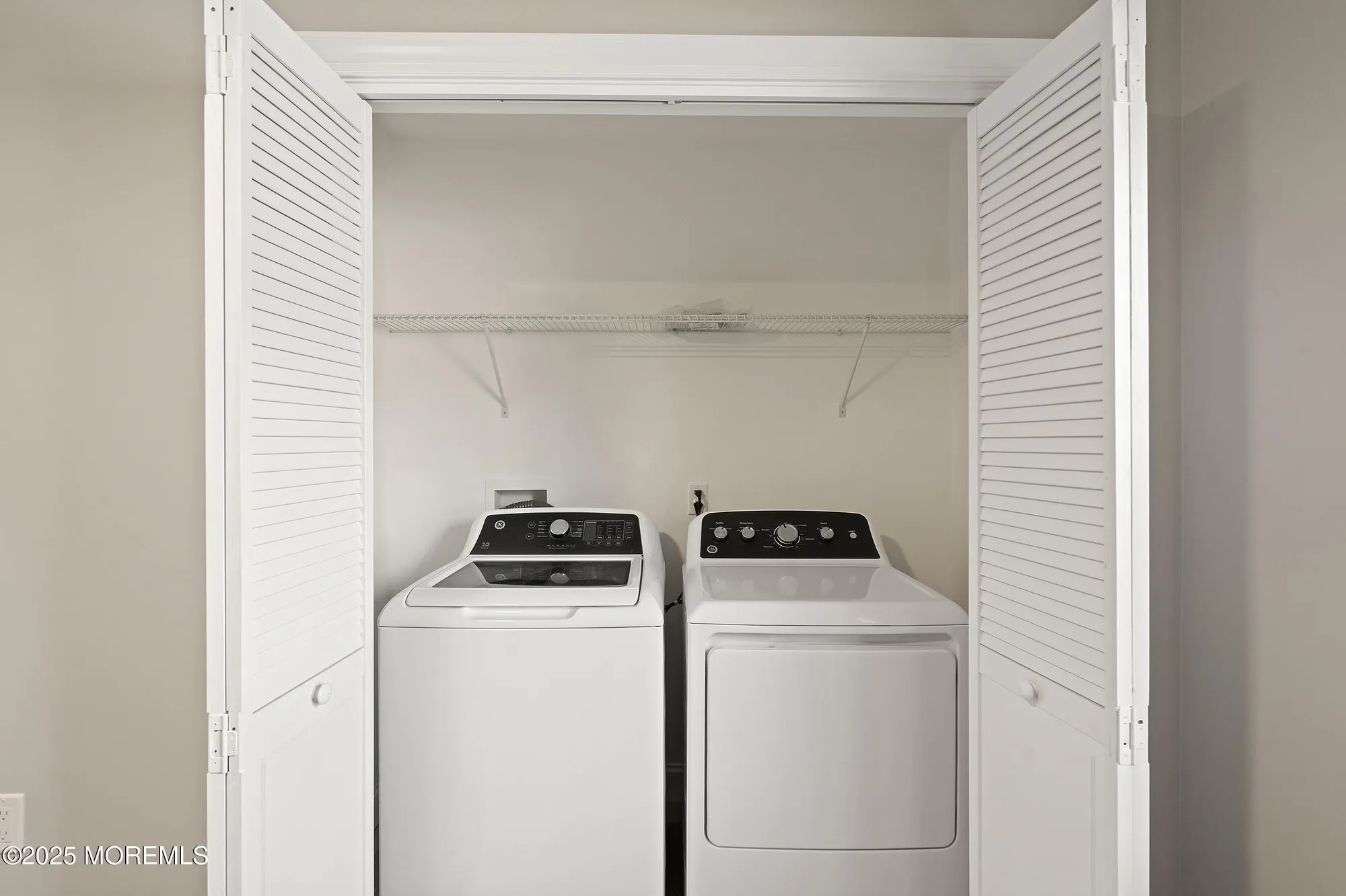 Property Slideshow image 22 of 37 | 18 banning ct, Toms River, NJ, 08757
