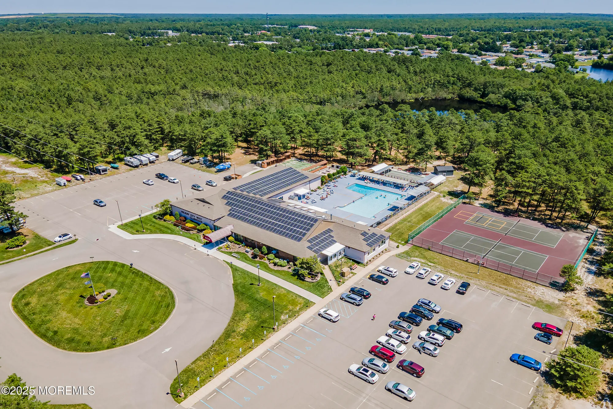 Property Slideshow image 25 of 37 | 18 banning ct, Toms River, NJ, 08757