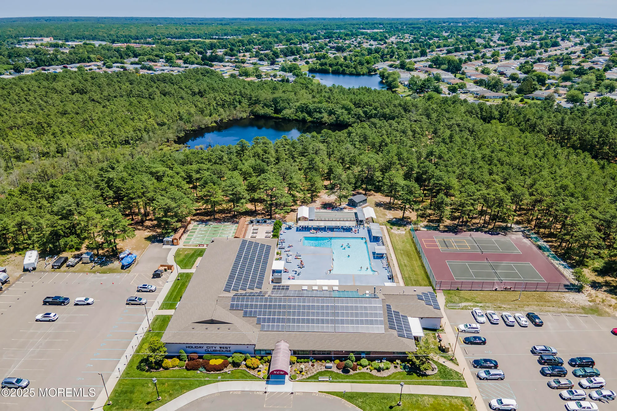 Property Slideshow image 26 of 37 | 18 banning ct, Toms River, NJ, 08757