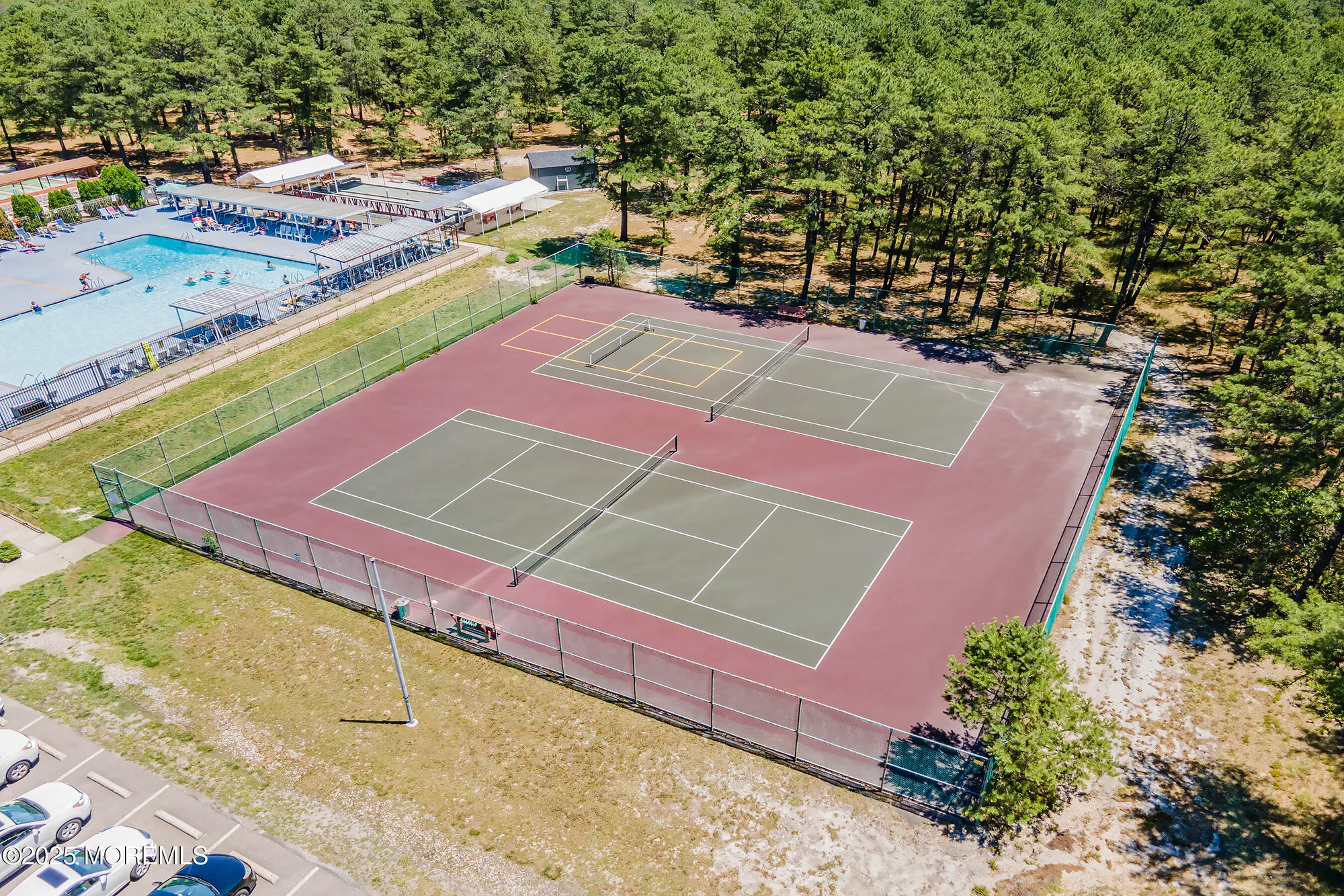 Property Slideshow image 30 of 37 | 18 banning ct, Toms River, NJ, 08757